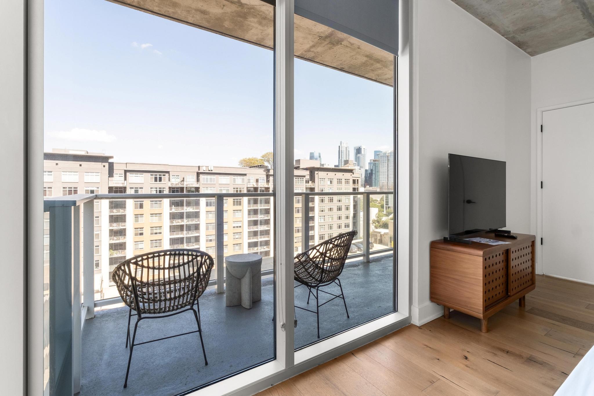 48 East Ave # 1310