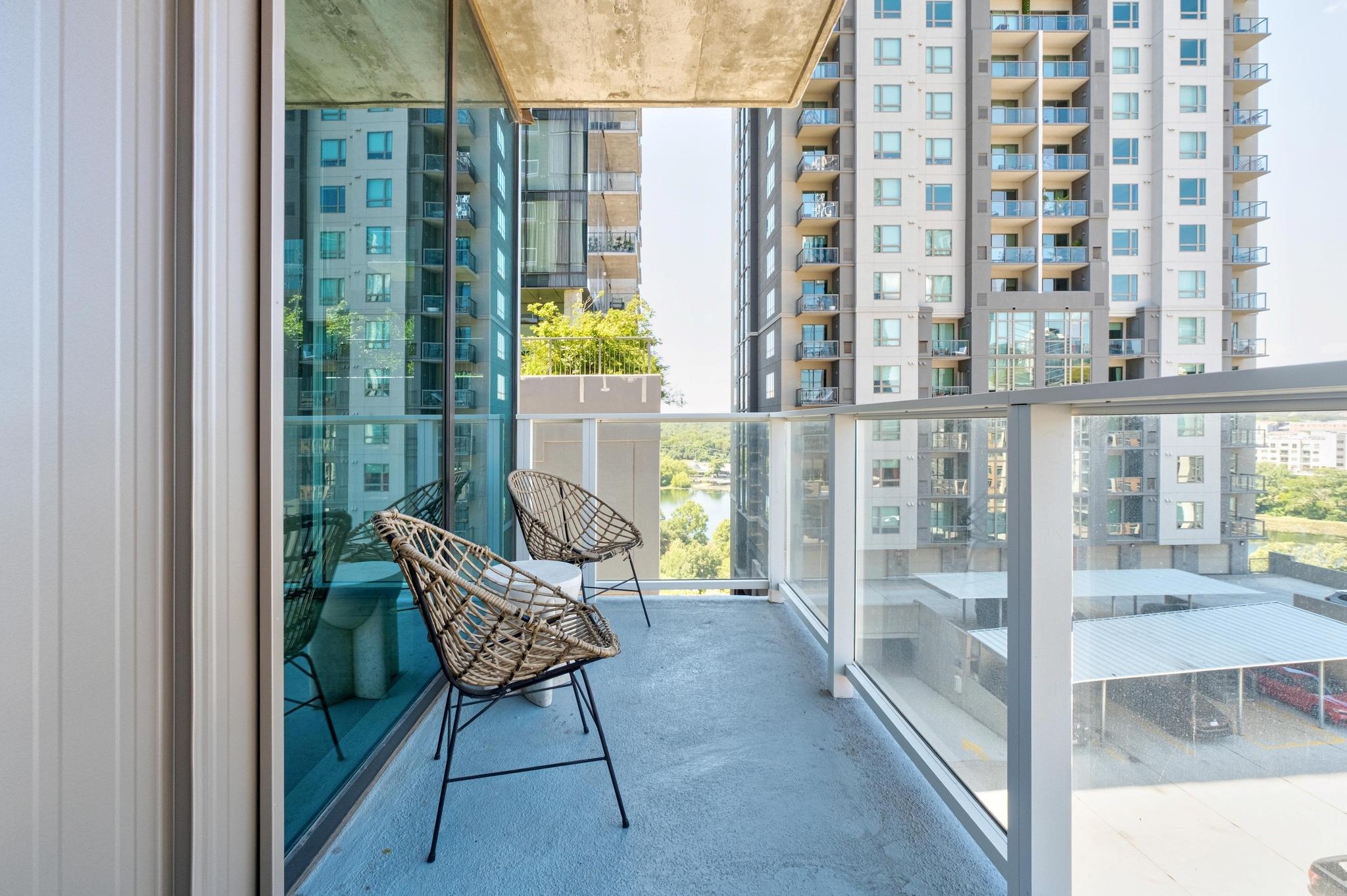 48 East Ave # 1310