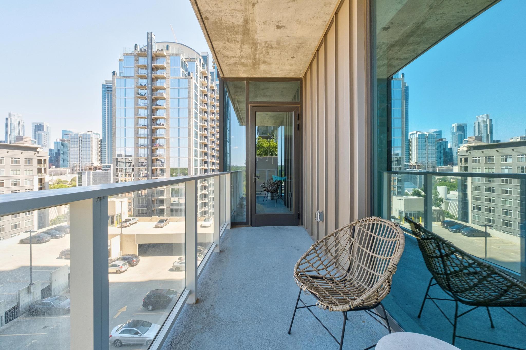 48 East Ave # 1310