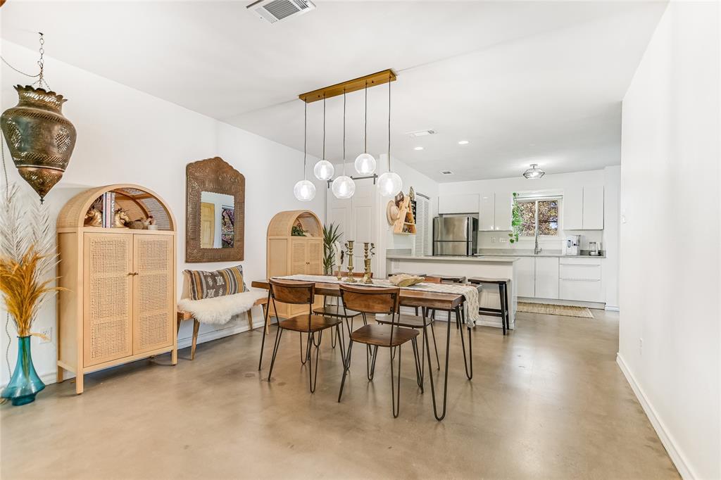 603 N Cuernavaca DR # 2004