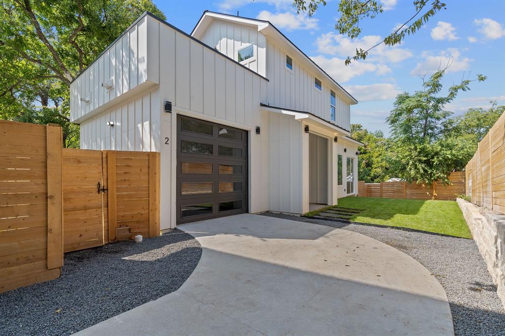 1140 Northwestern Ave # 2