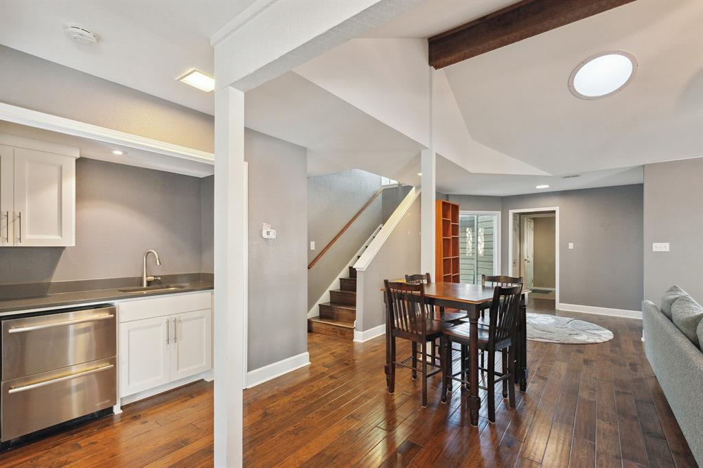 5704 Sam Houston CIR