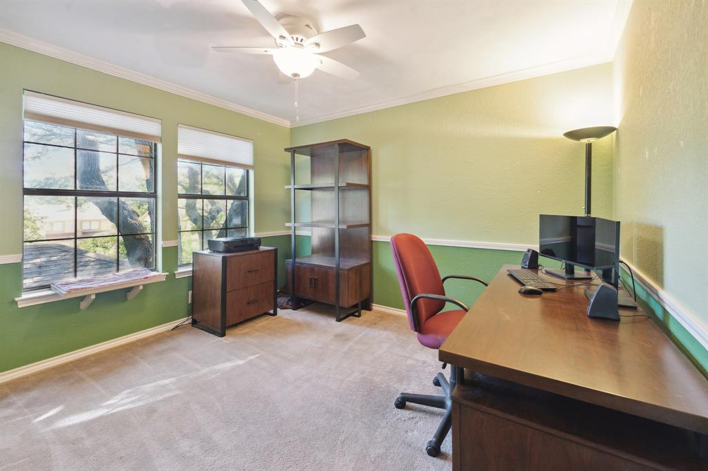 5704 Sam Houston CIR
