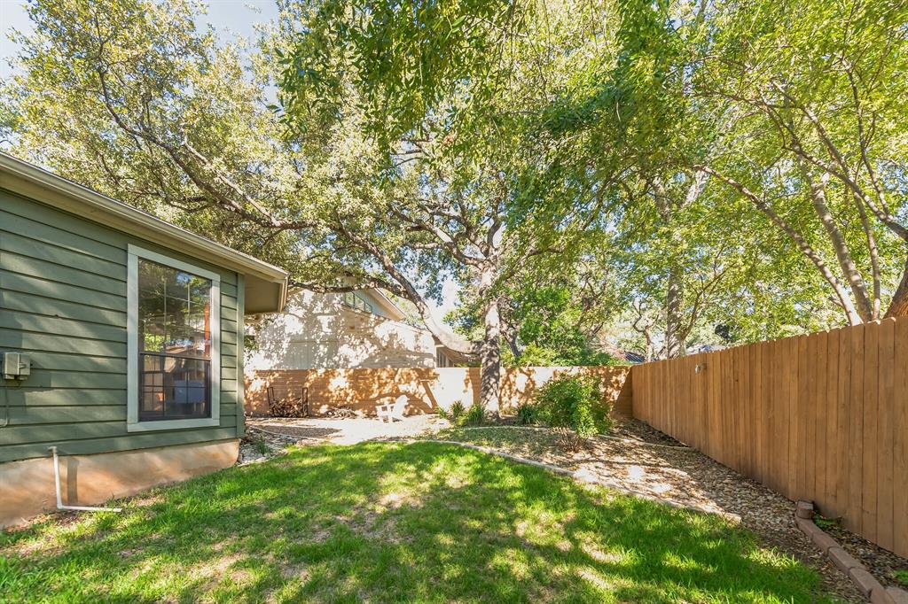 5704 Sam Houston CIR