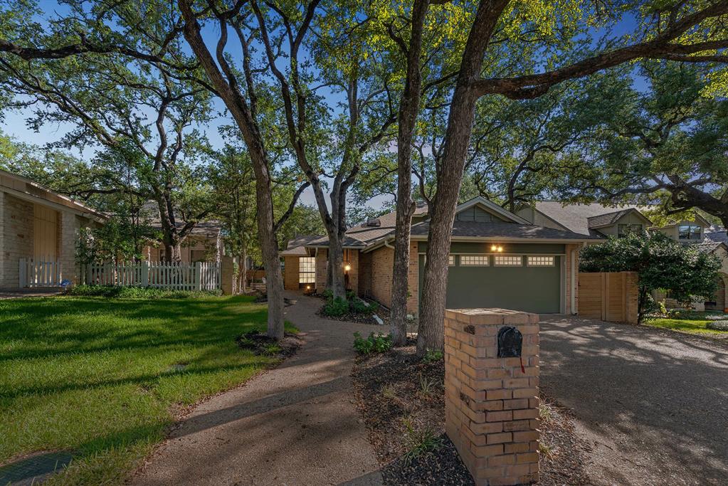 5704 Sam Houston CIR