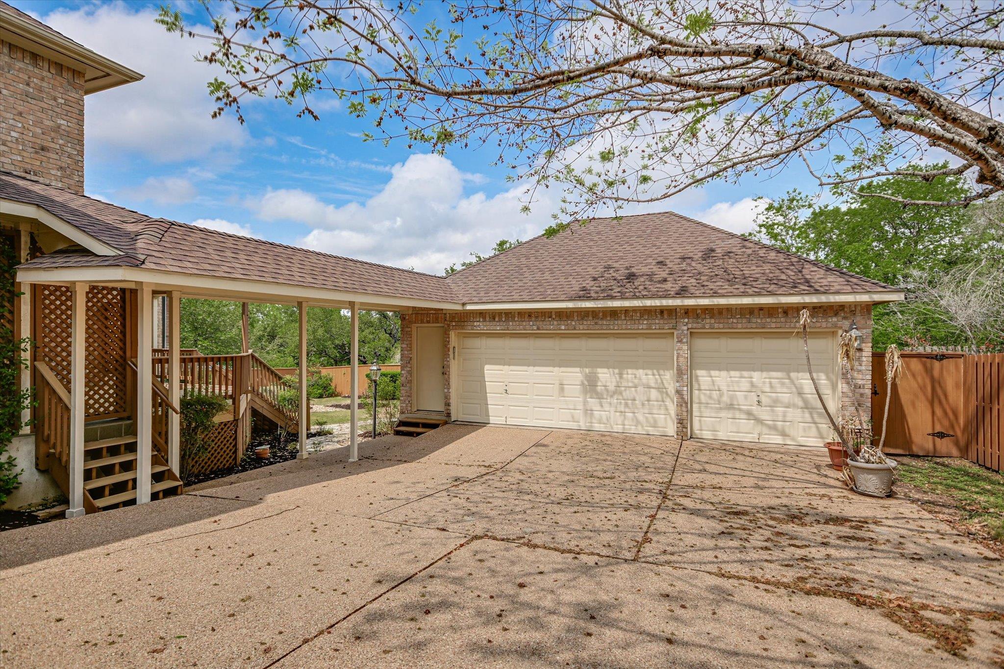 10804 Winchelsea DR