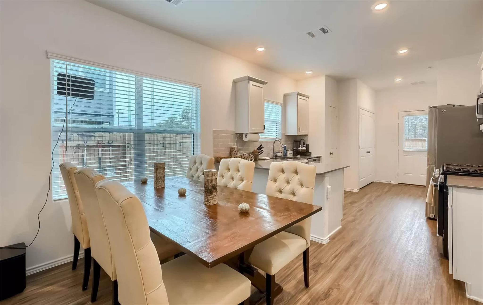 198 George Neggan LN