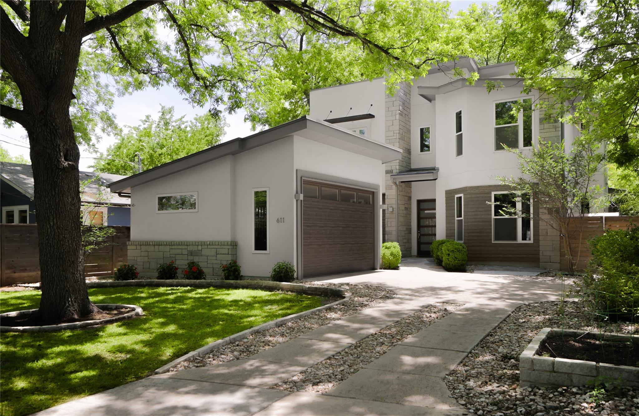 611 Fletcher ST