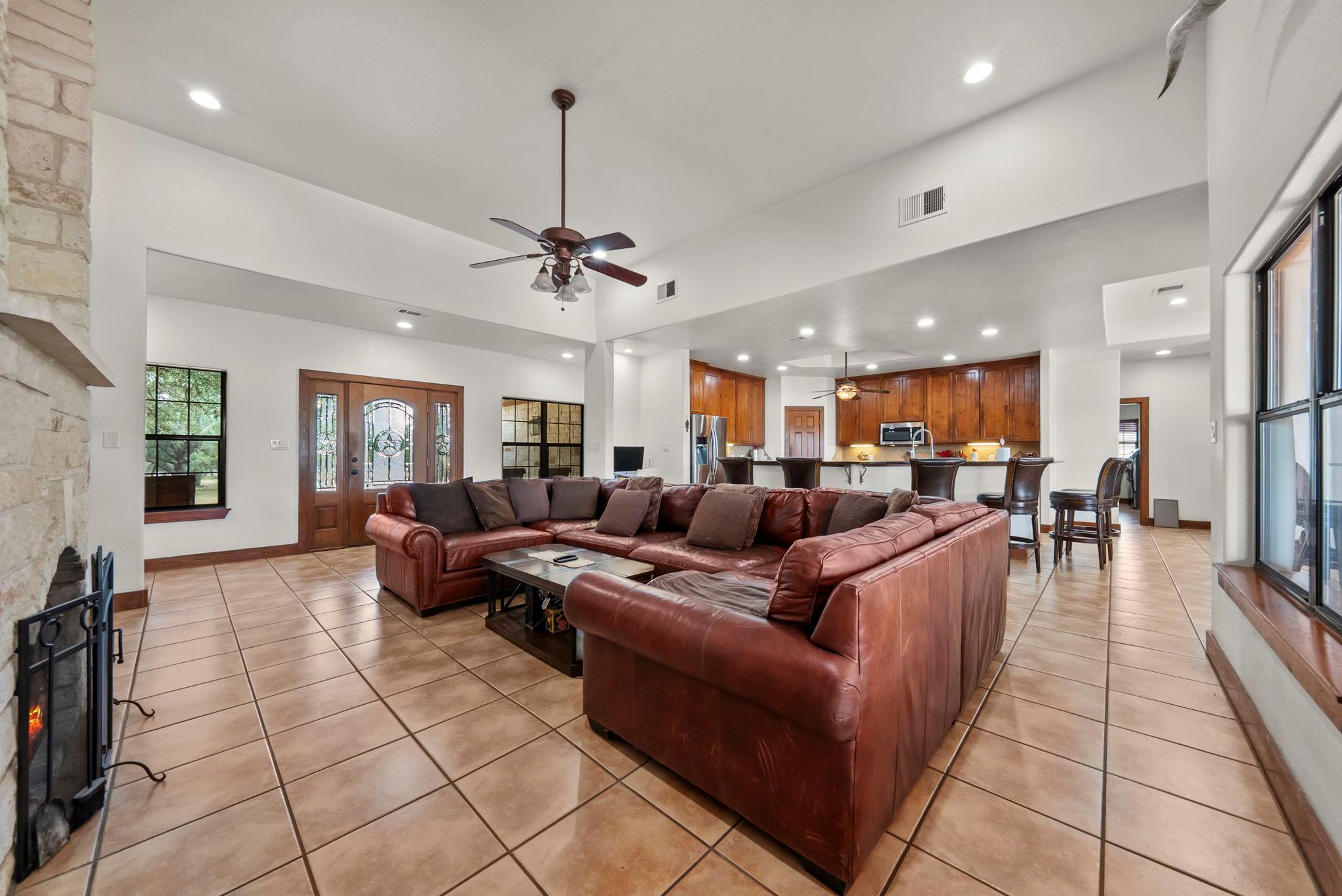 1300 Park Road 4 S