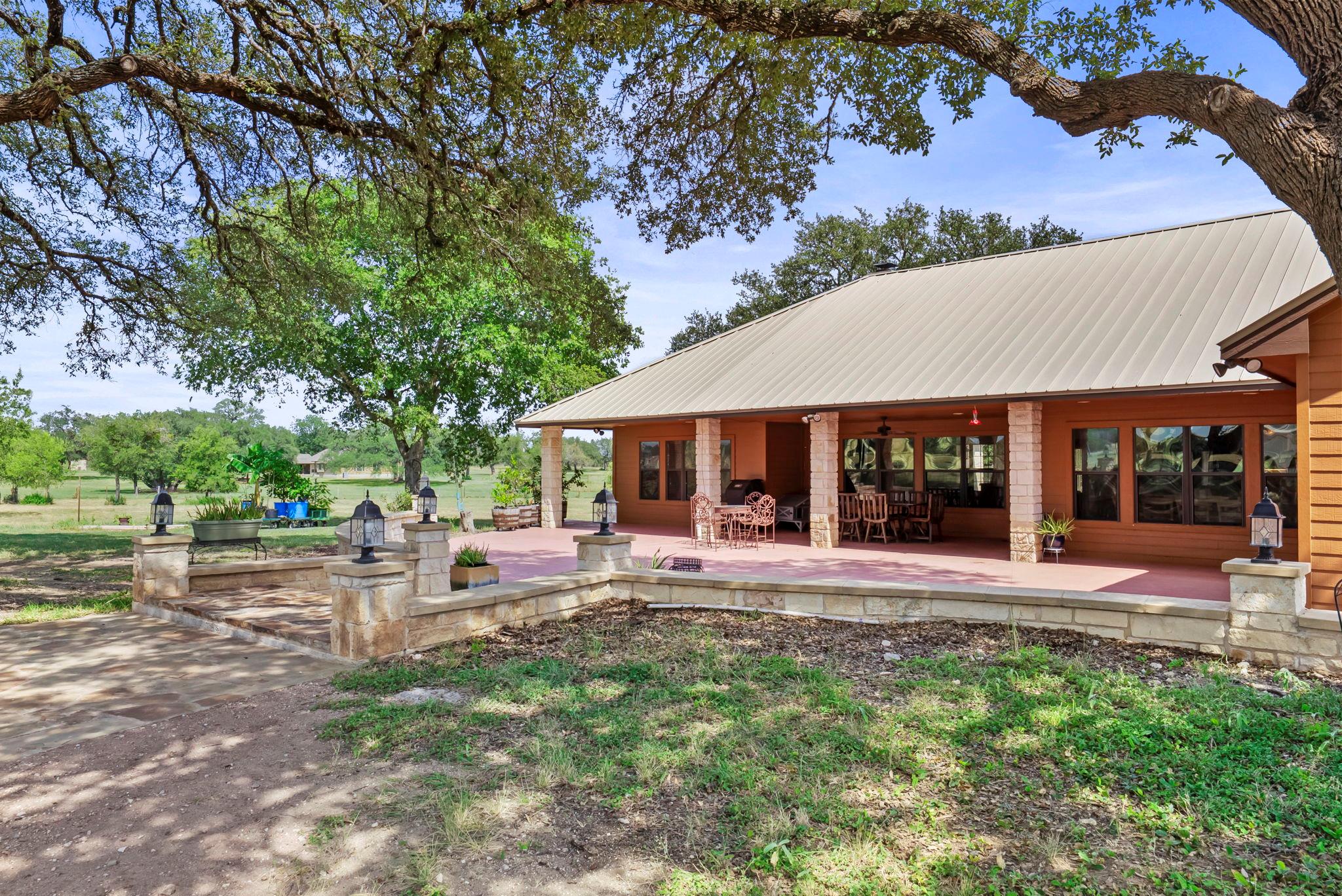 1300 Park Road 4 S