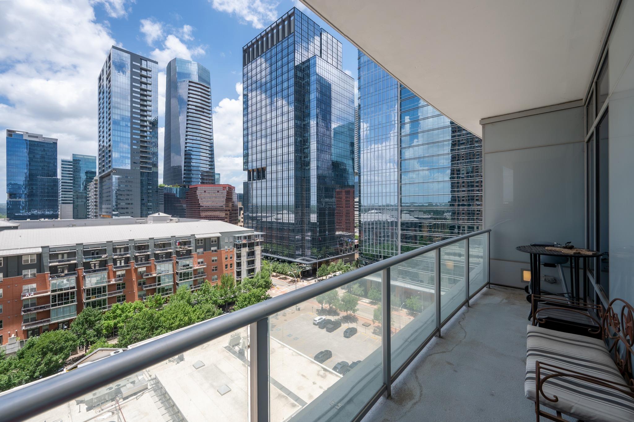 200 Congress Ave # 11A