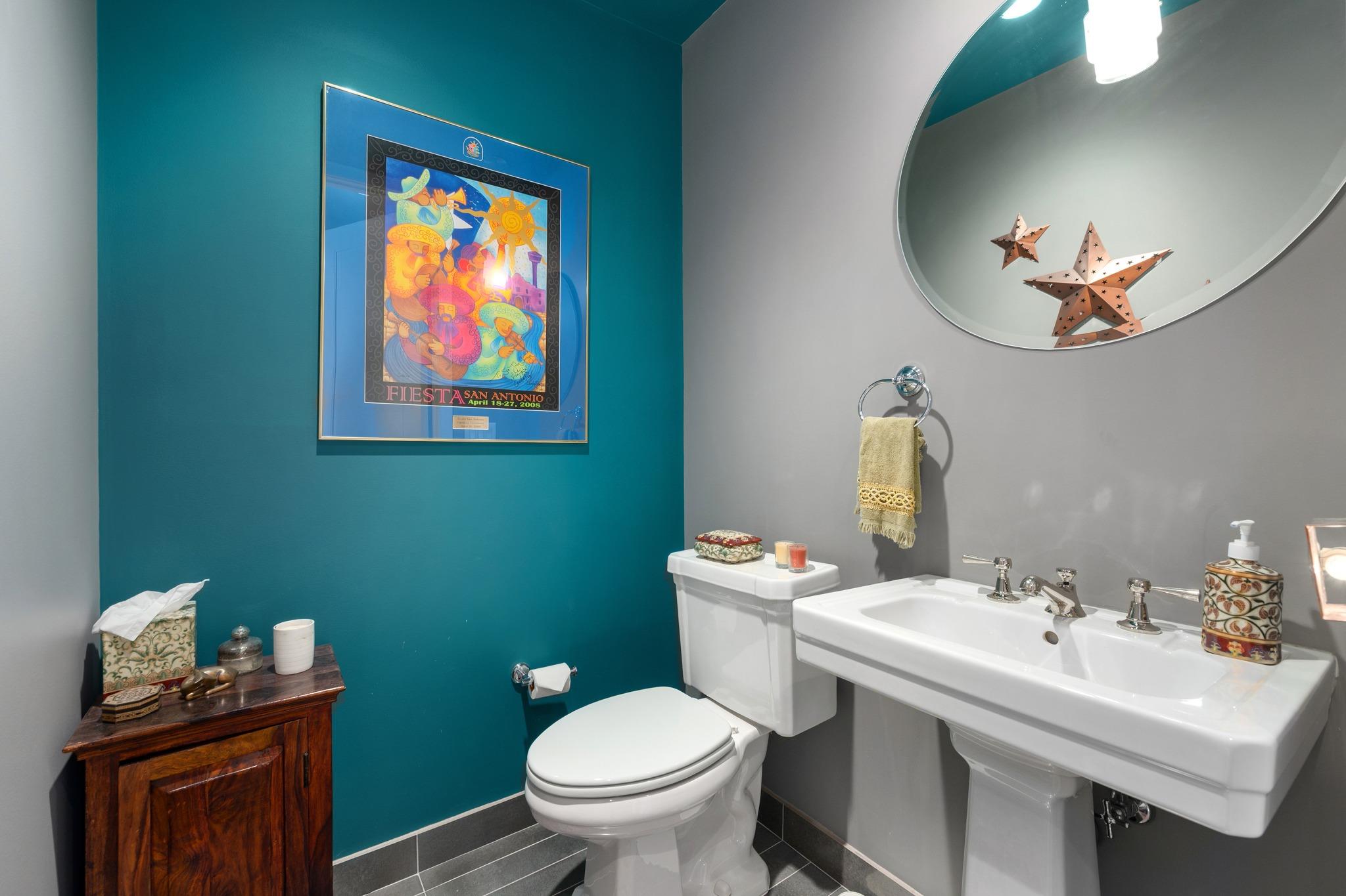 200 Congress Ave # 11A