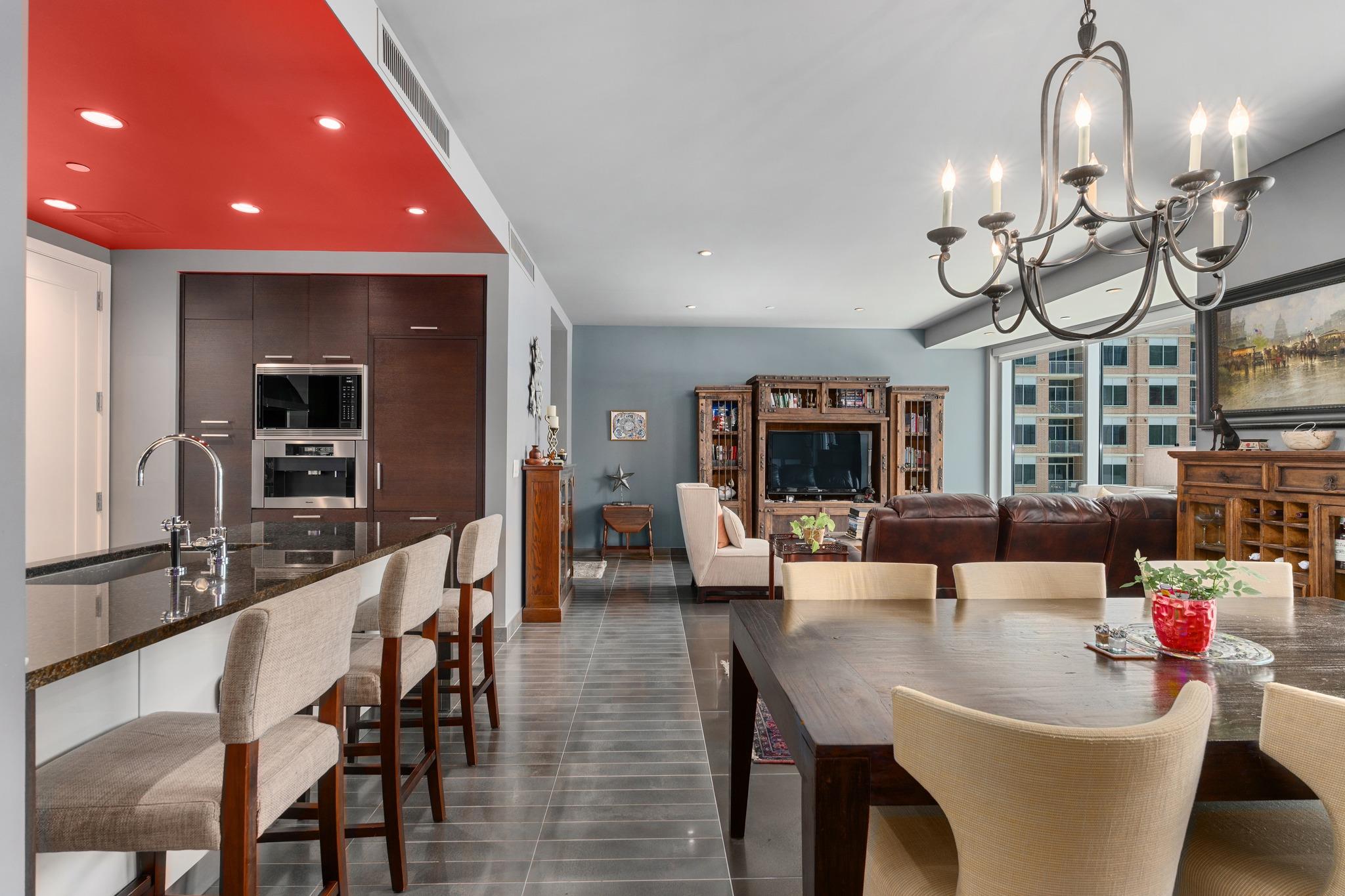 200 Congress Ave # 11A