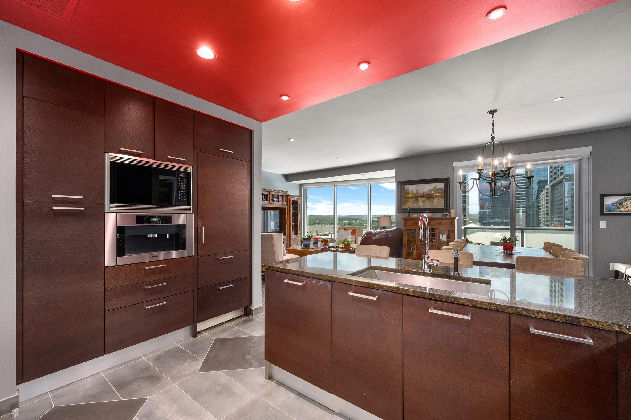 200 Congress Ave # 11A