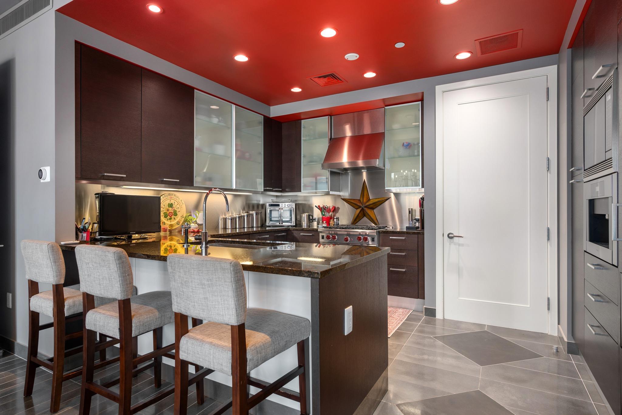 200 Congress Ave # 11A