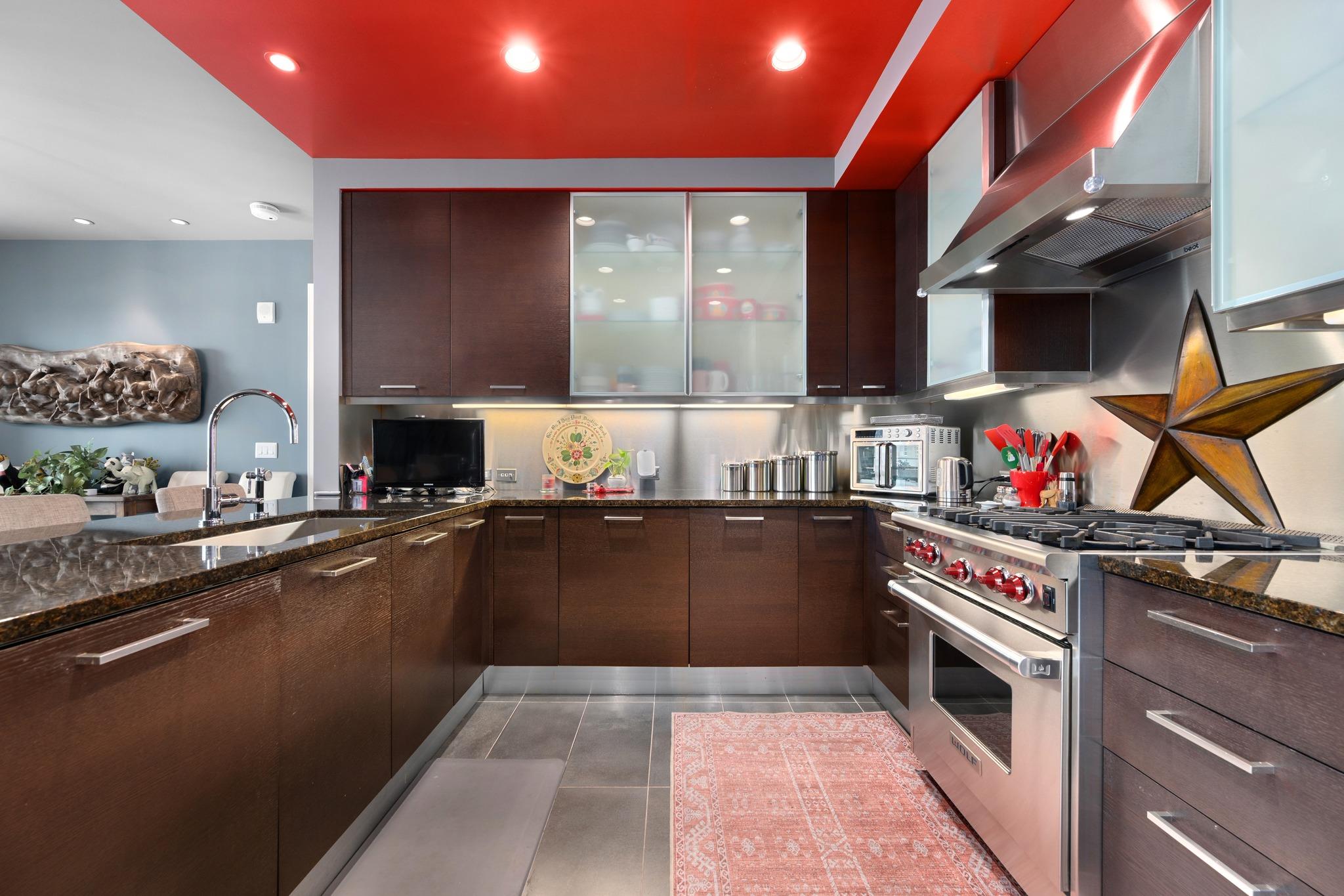 200 Congress Ave # 11A