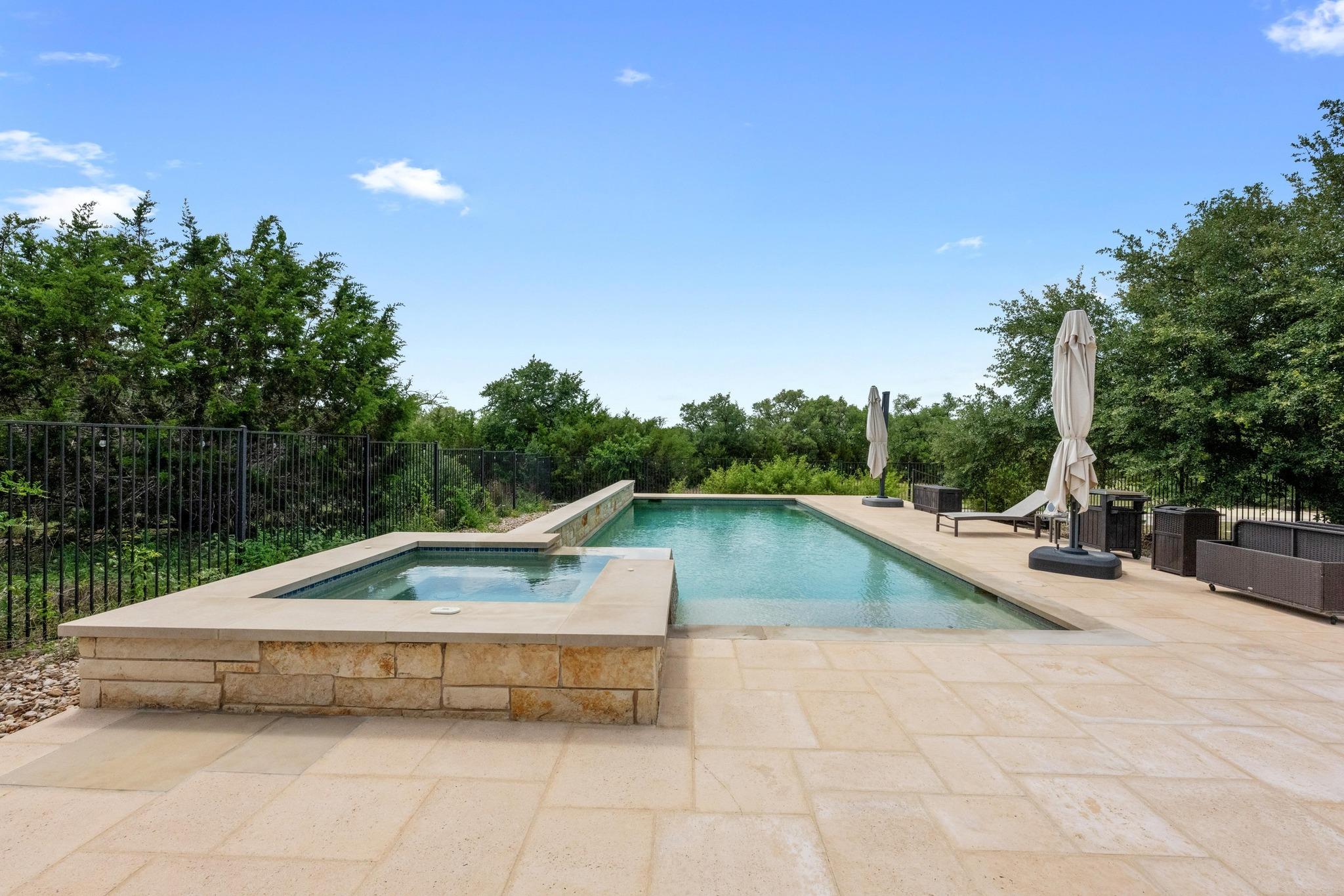3400 Tuscany DR