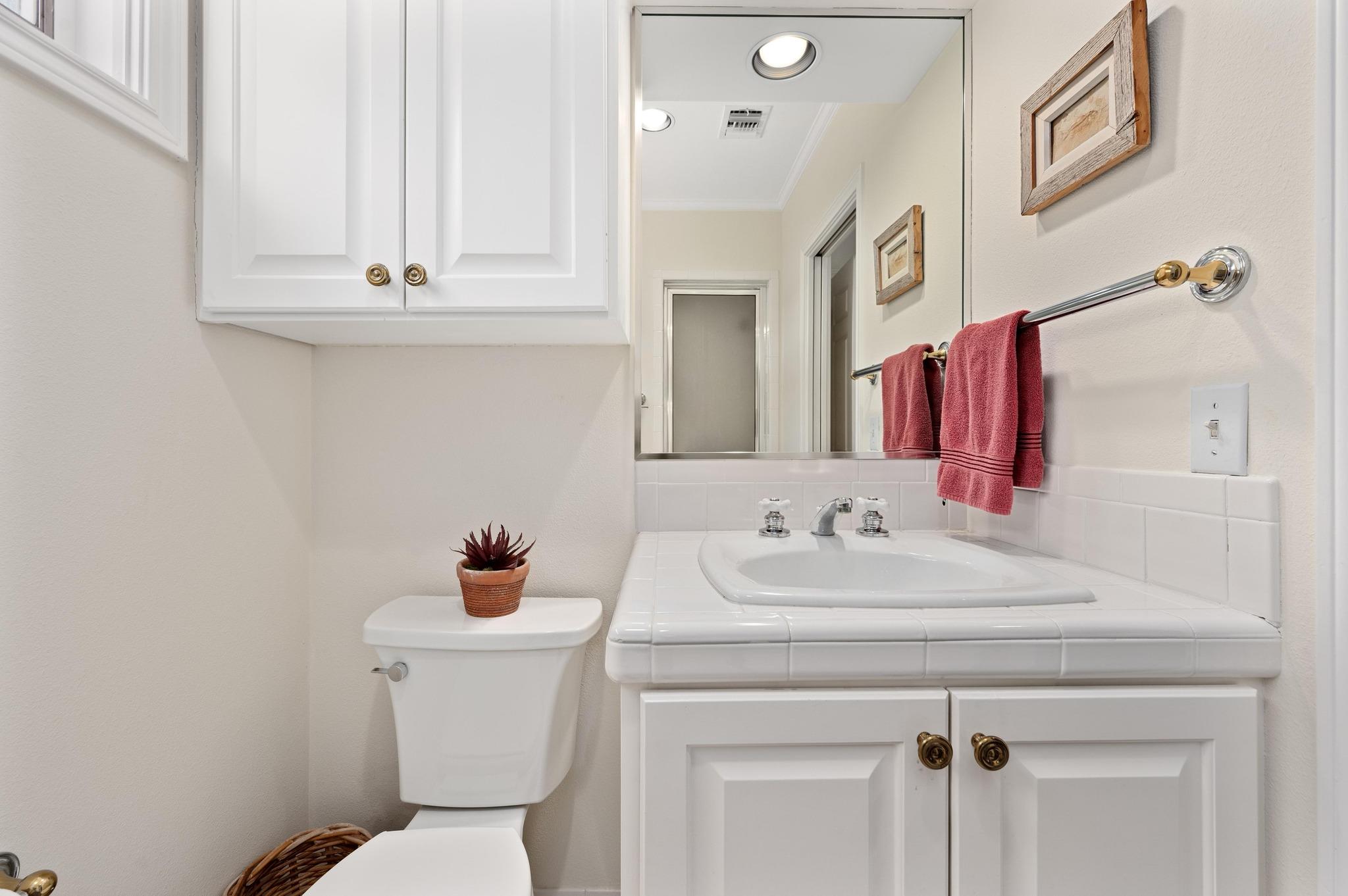 51 Tiburon DR