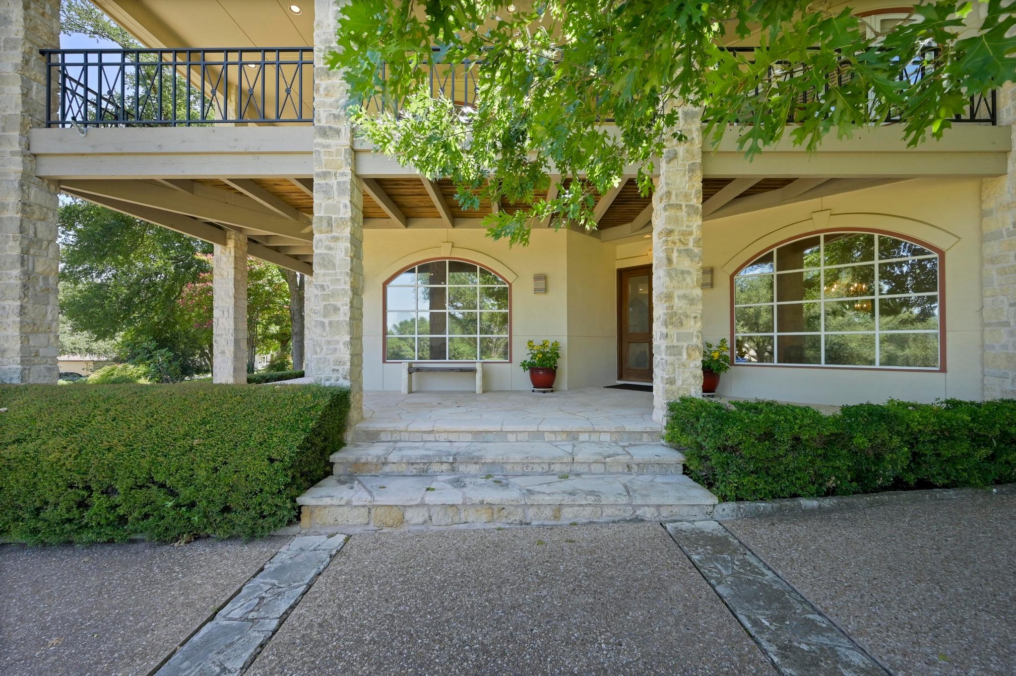 51 Tiburon DR