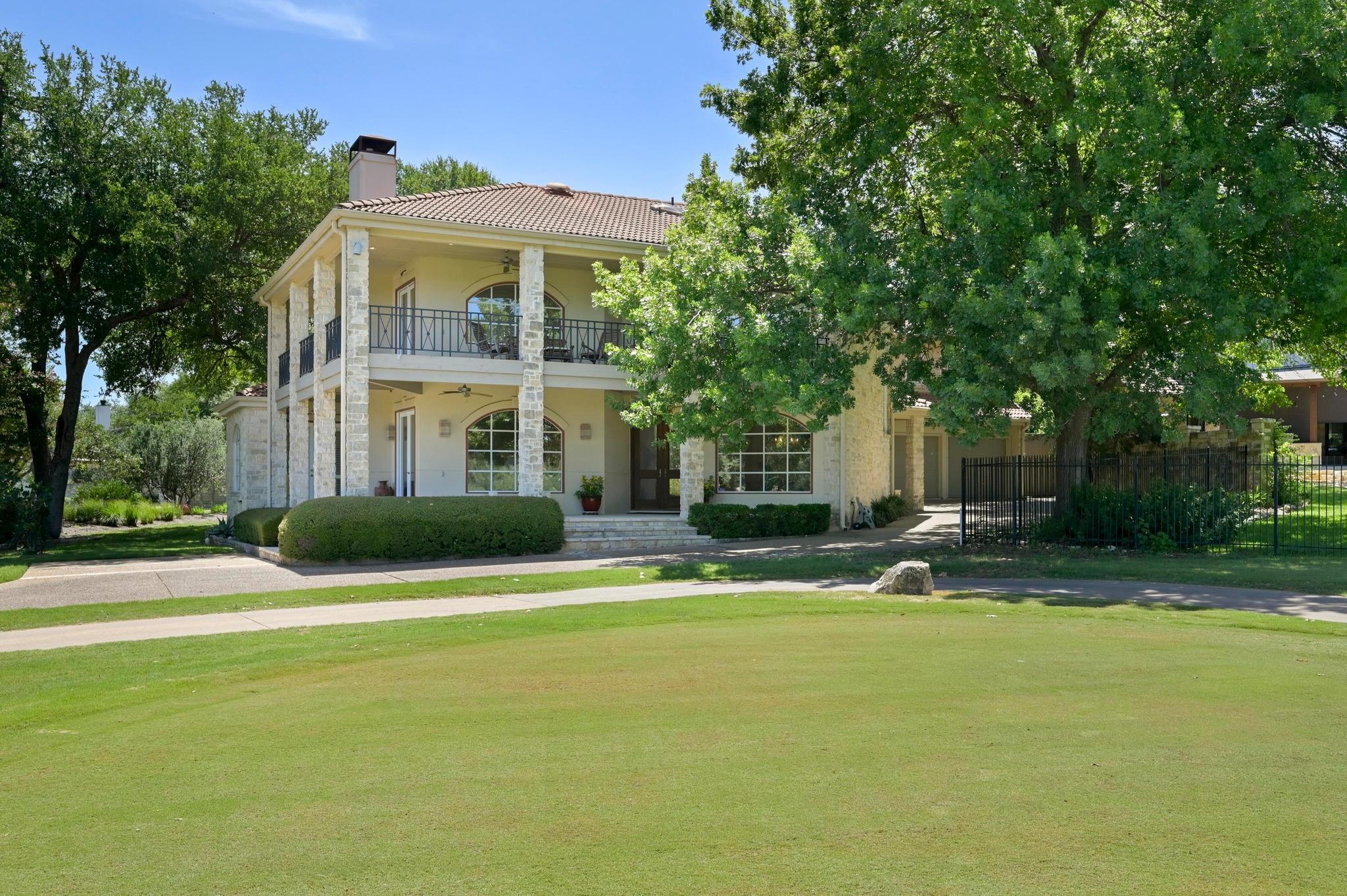 51 Tiburon DR