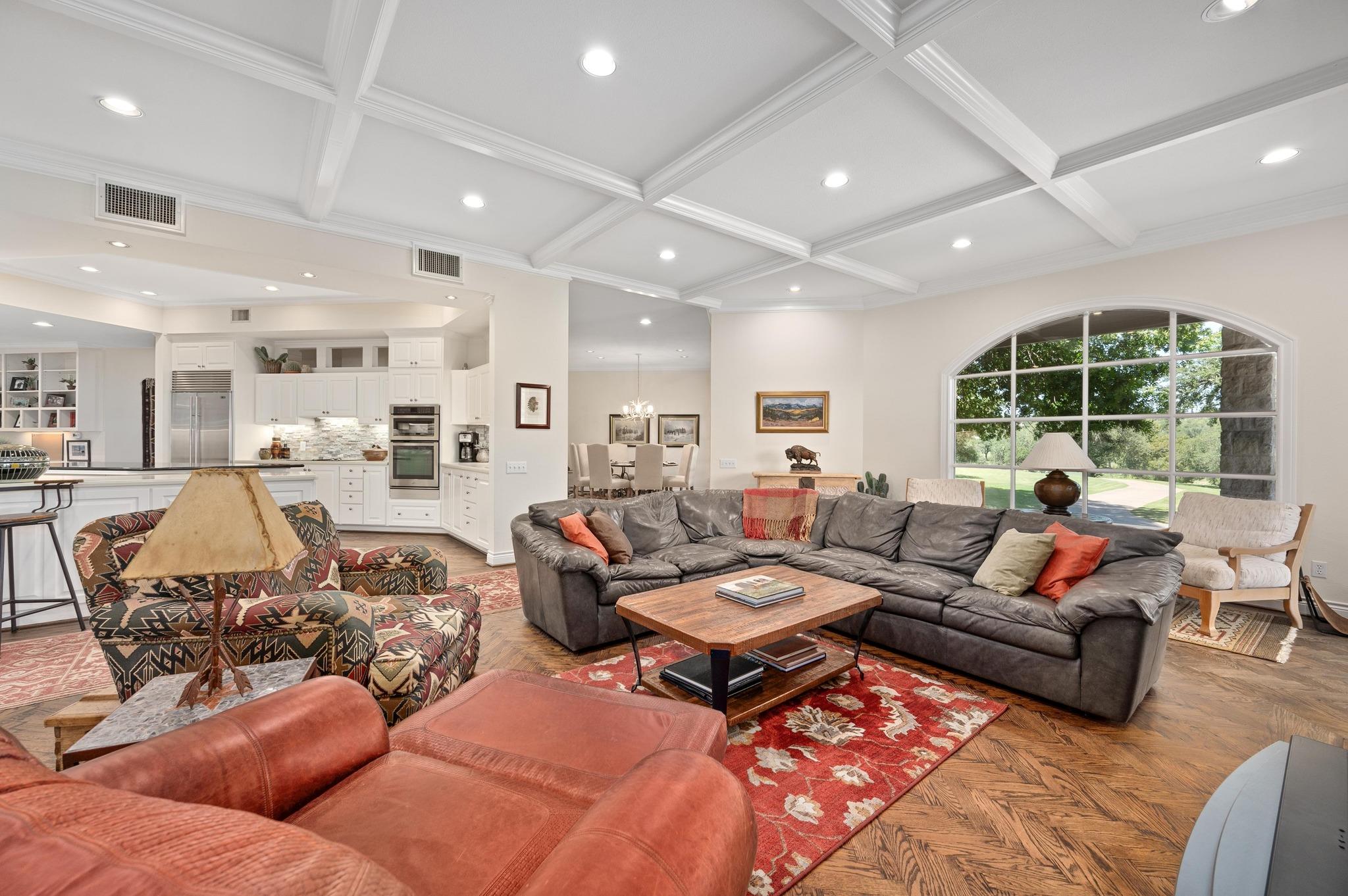 51 Tiburon DR
