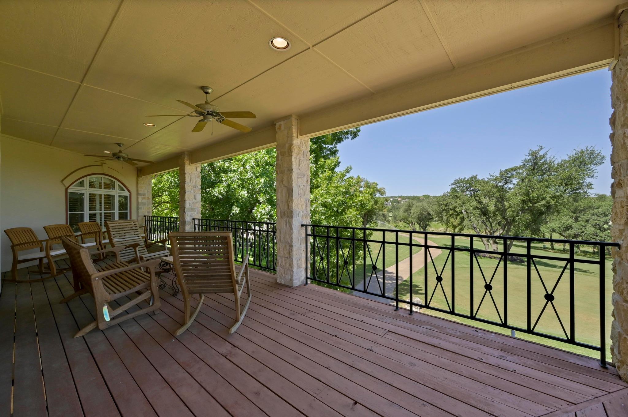 51 Tiburon DR