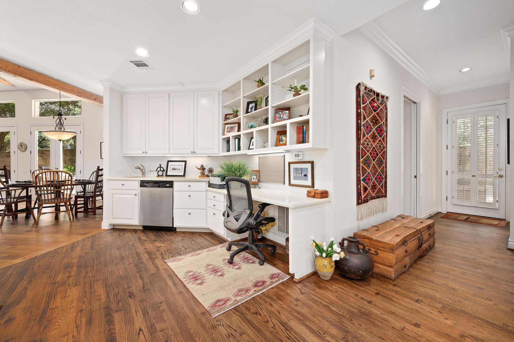 51 Tiburon DR