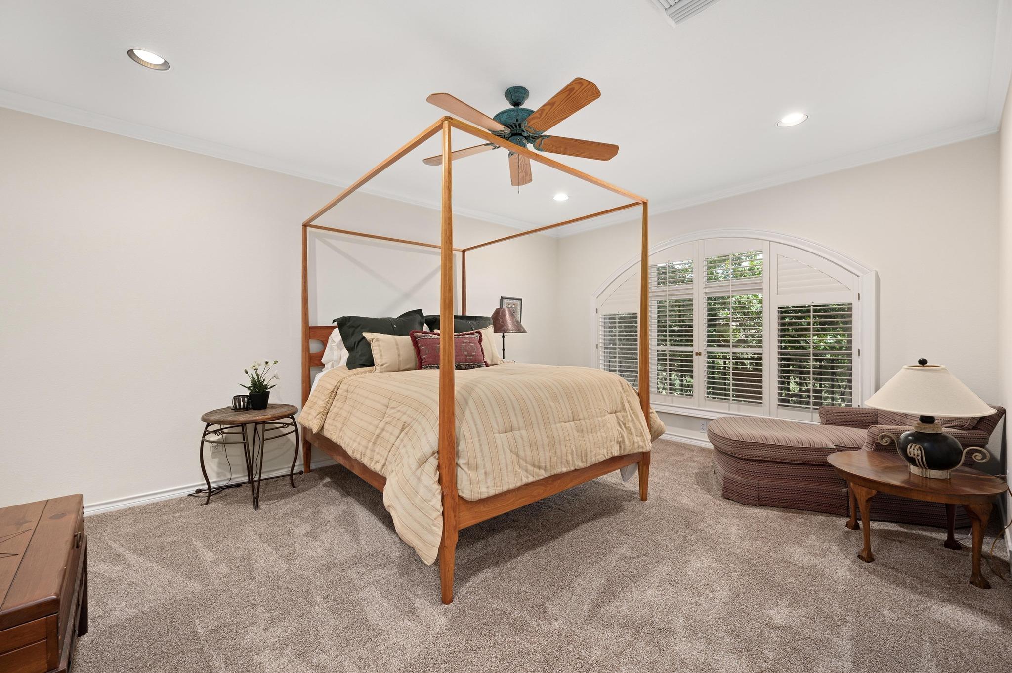 51 Tiburon DR