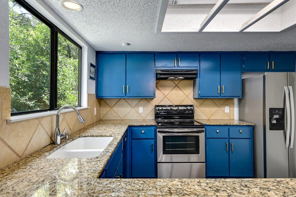 6905 Hideaway HOLW