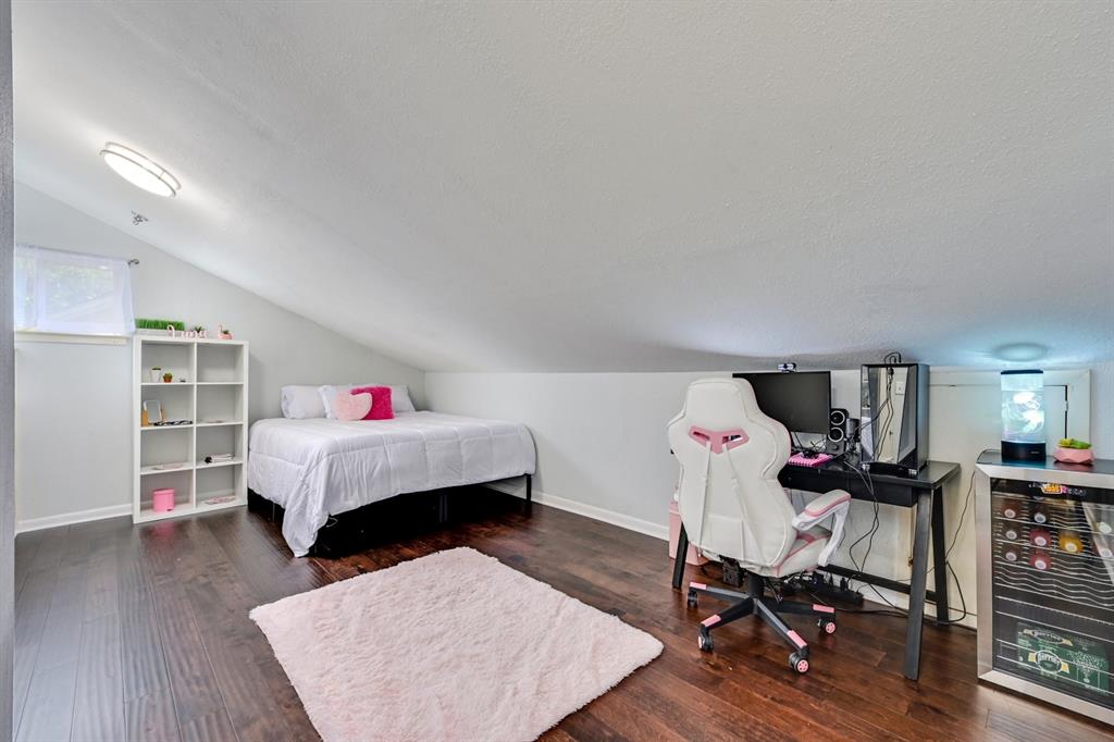 6905 Hideaway HOLW