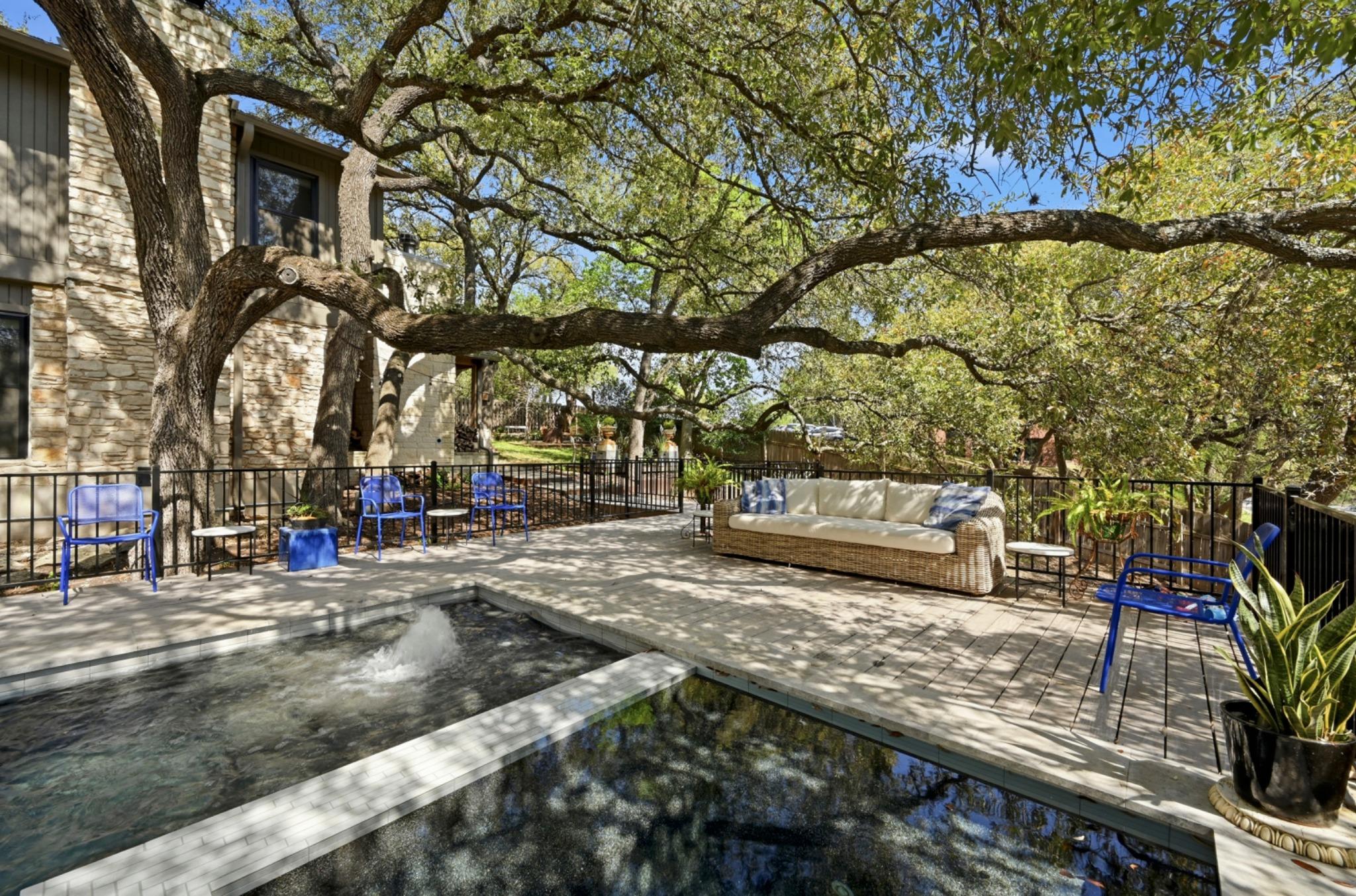 3100 Honey Tree LN