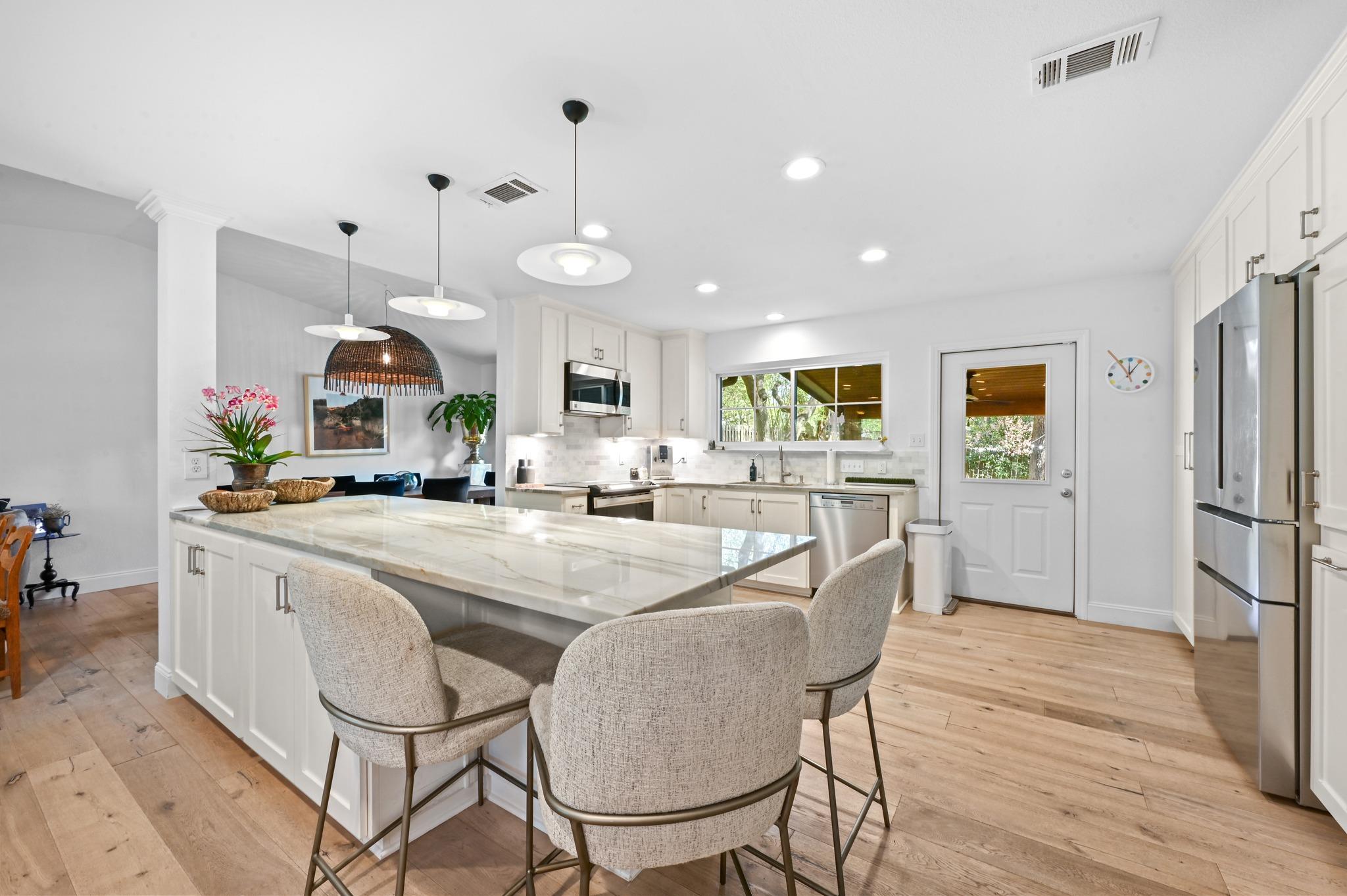 3100 Honey Tree LN