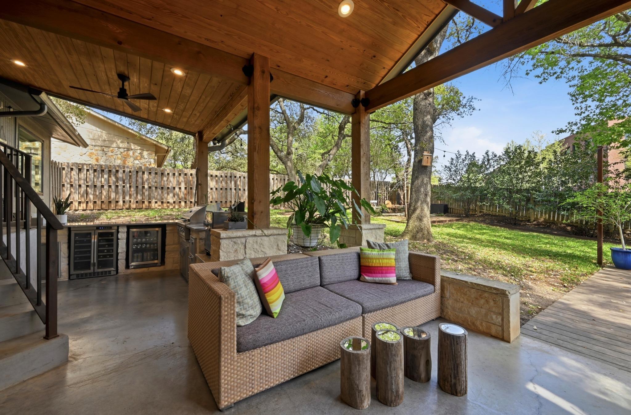3100 Honey Tree LN