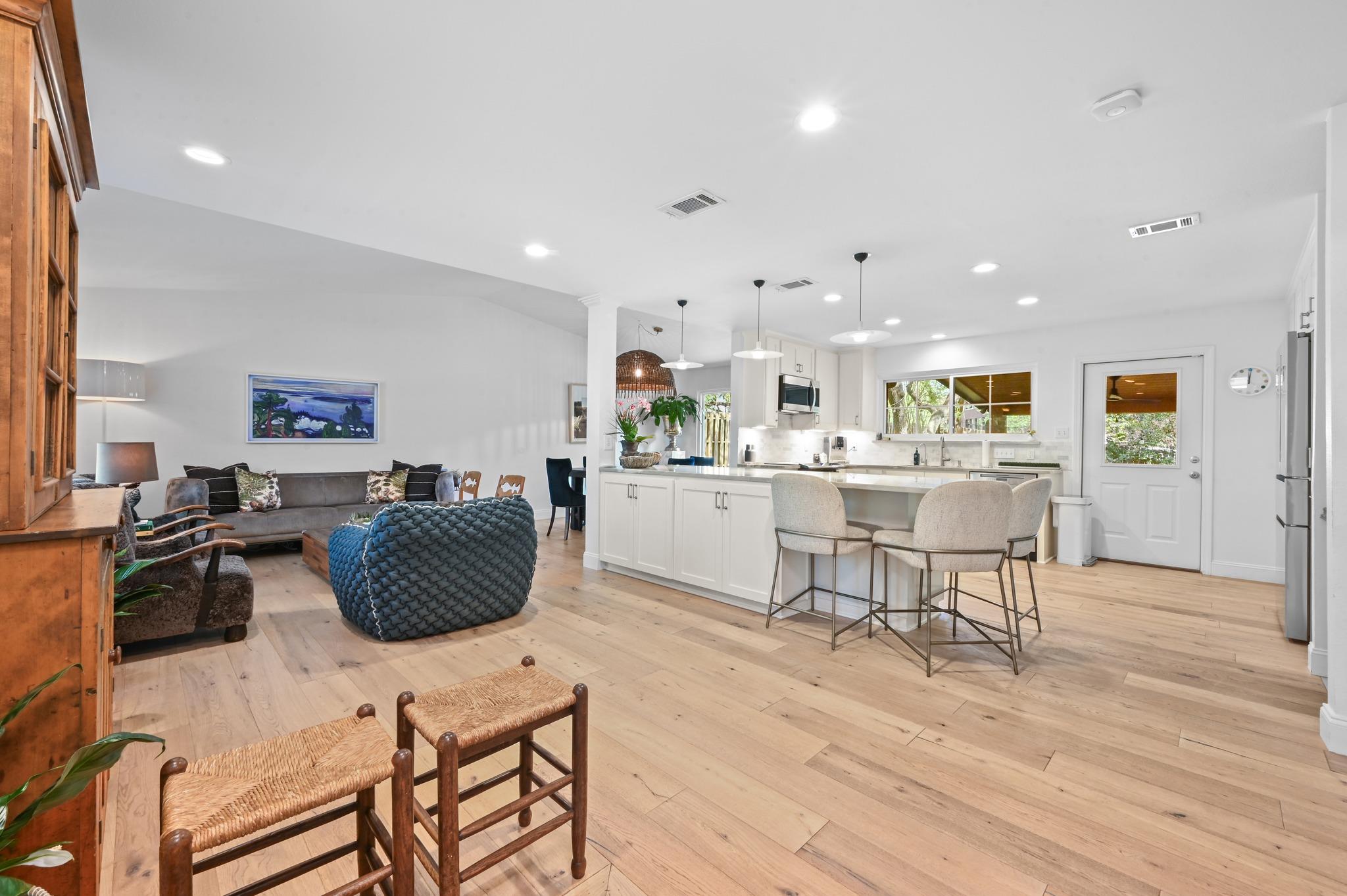 3100 Honey Tree LN