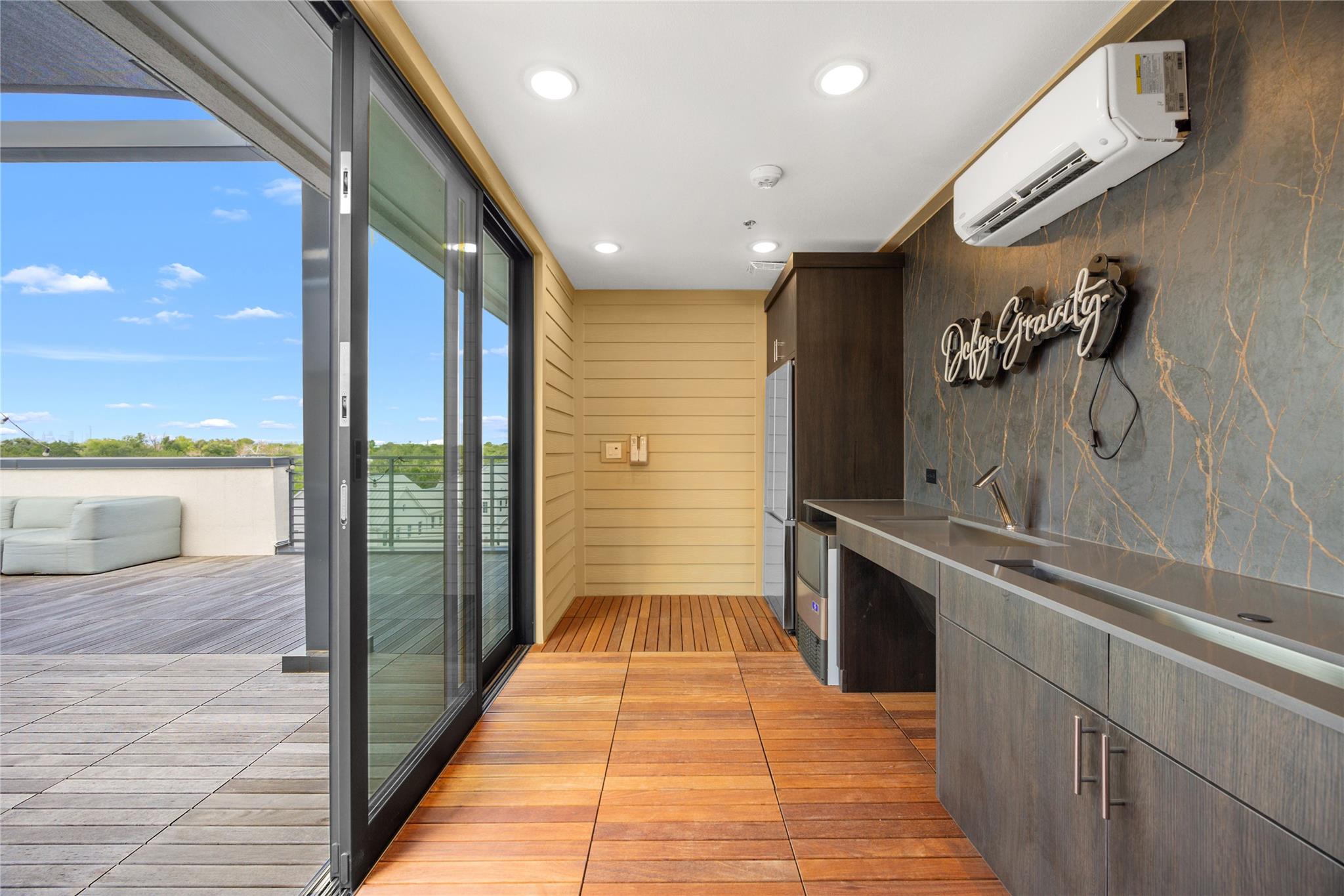 4801 Springdale RD # 1005