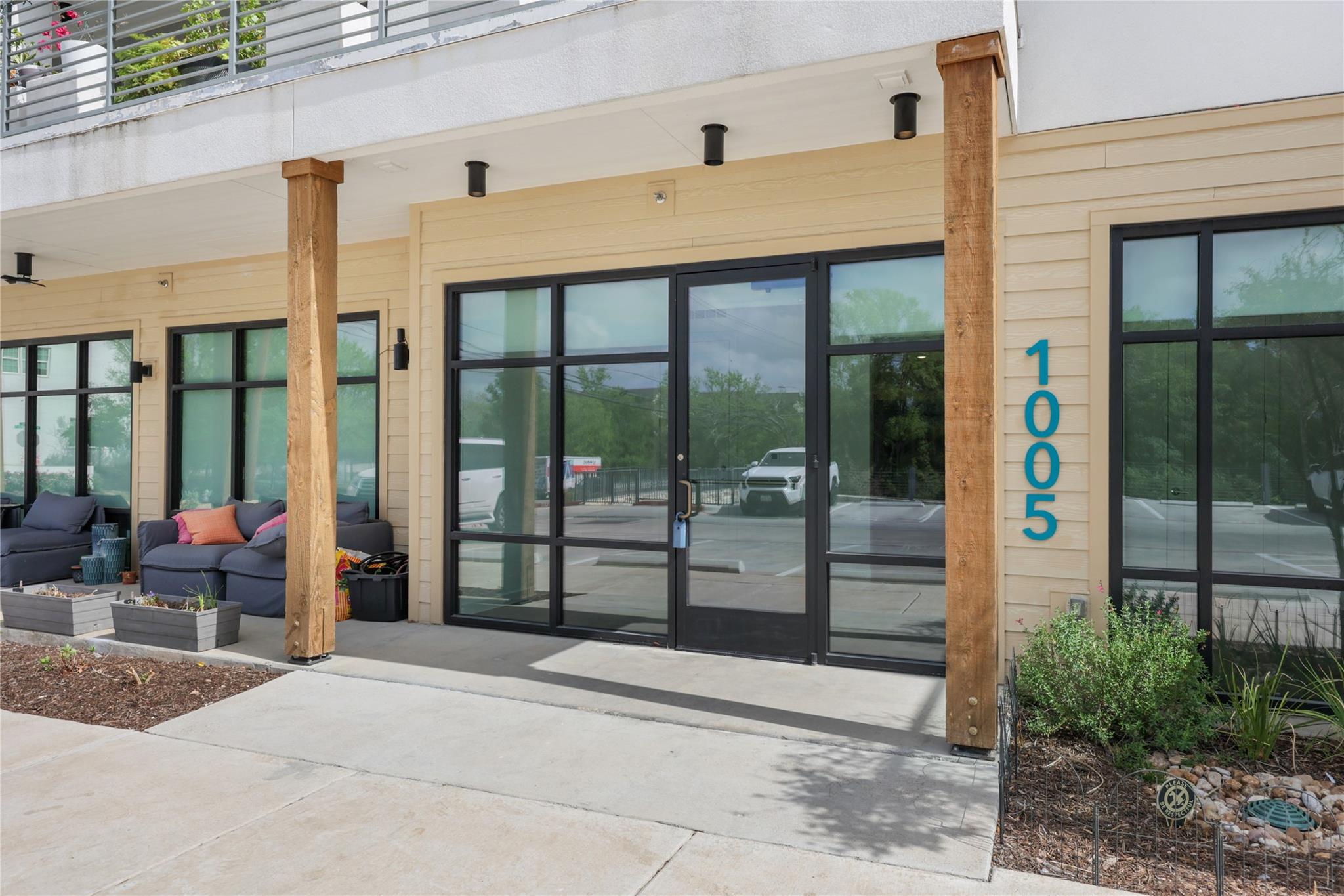 4801 Springdale RD # 1005