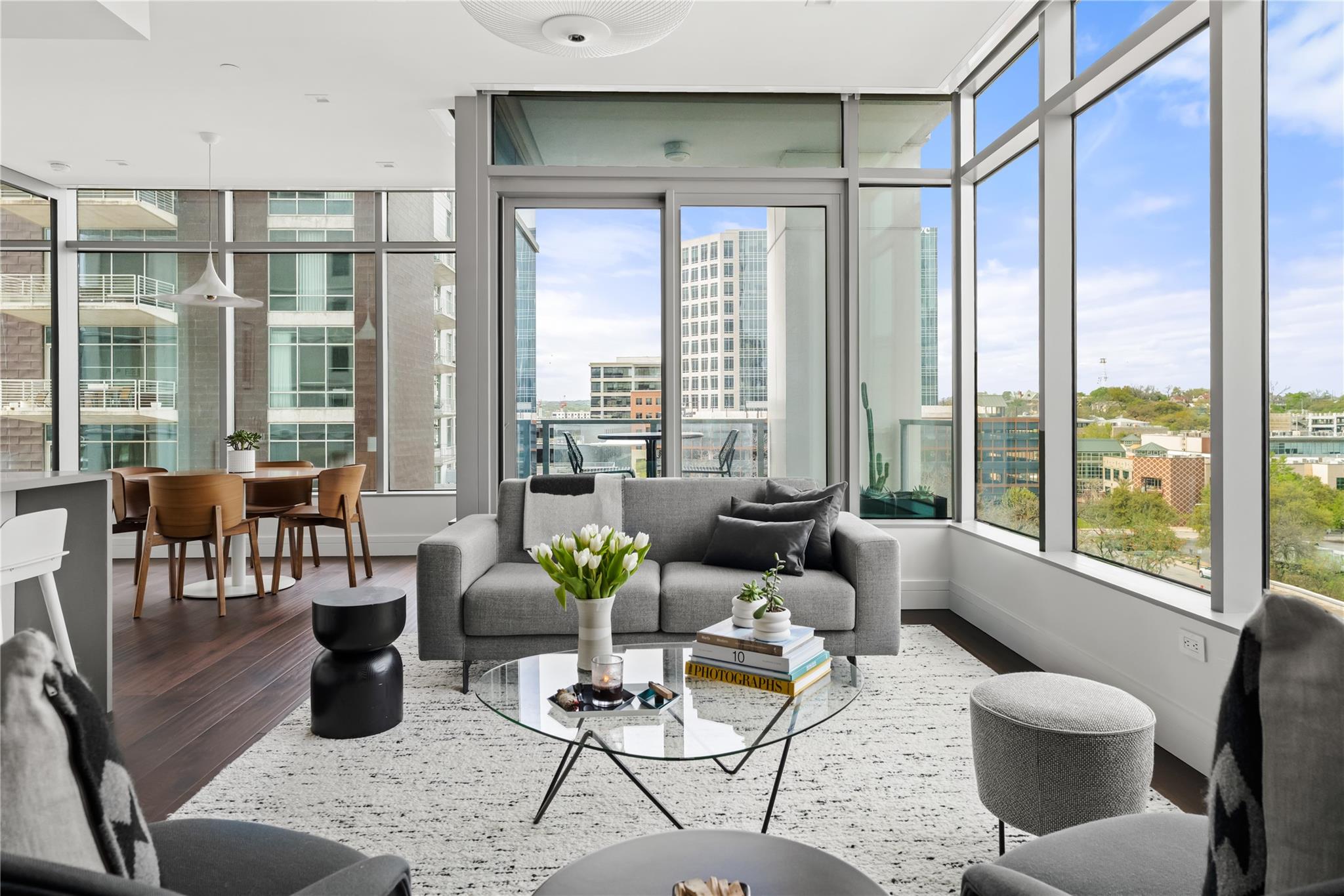 501 West Ave # 704