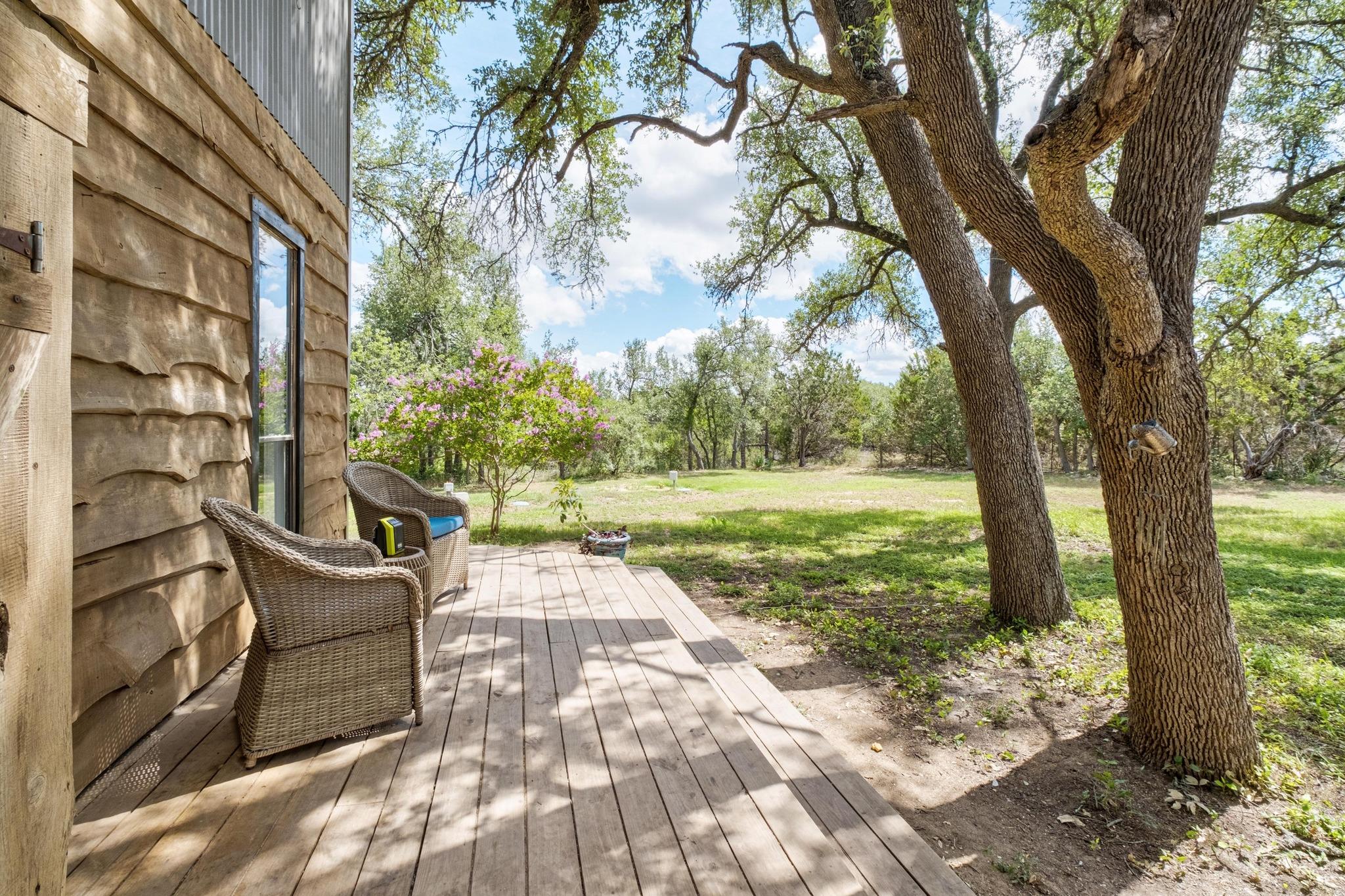 501 Twin Oaks TRL