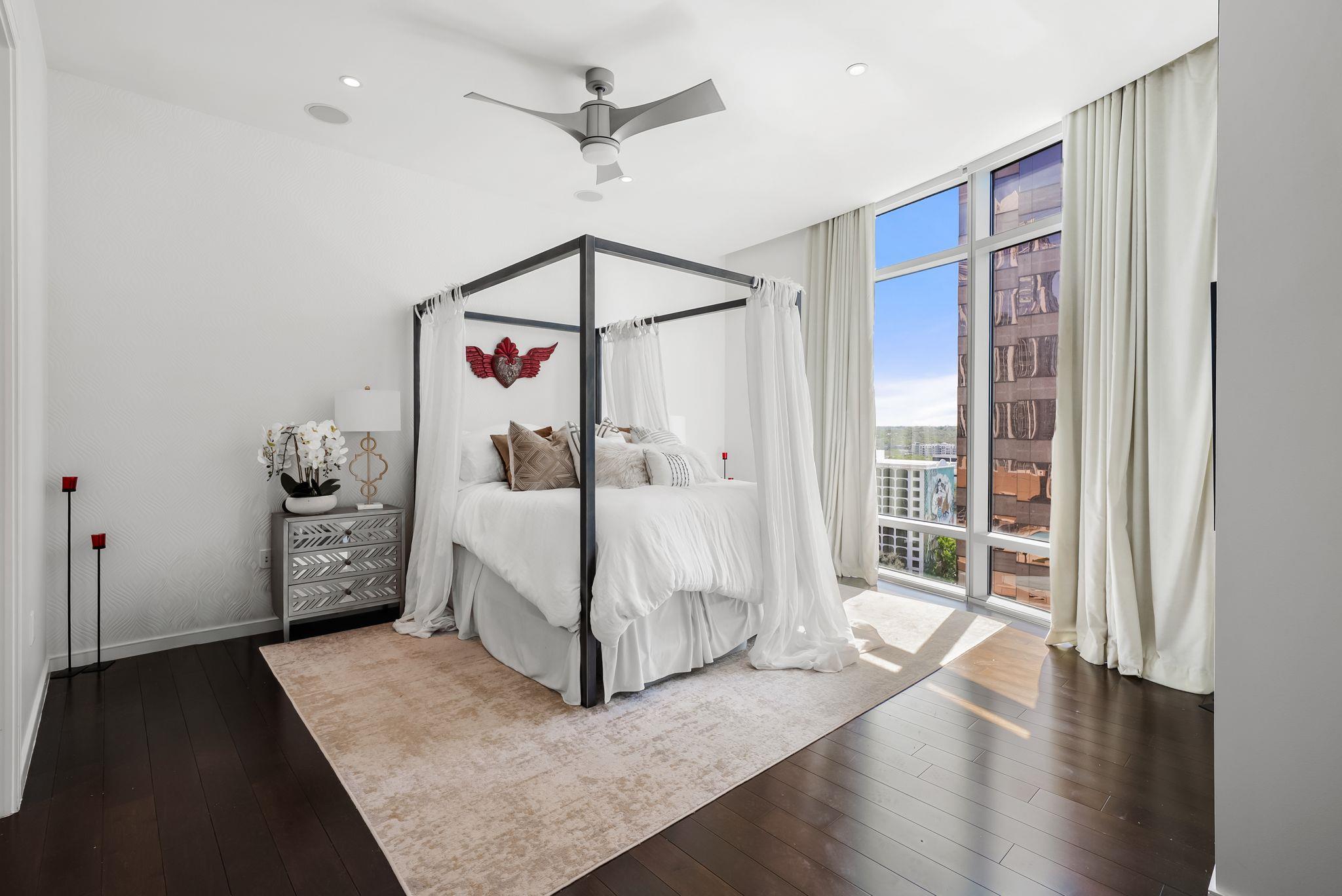 200 Congress Ave # 14C