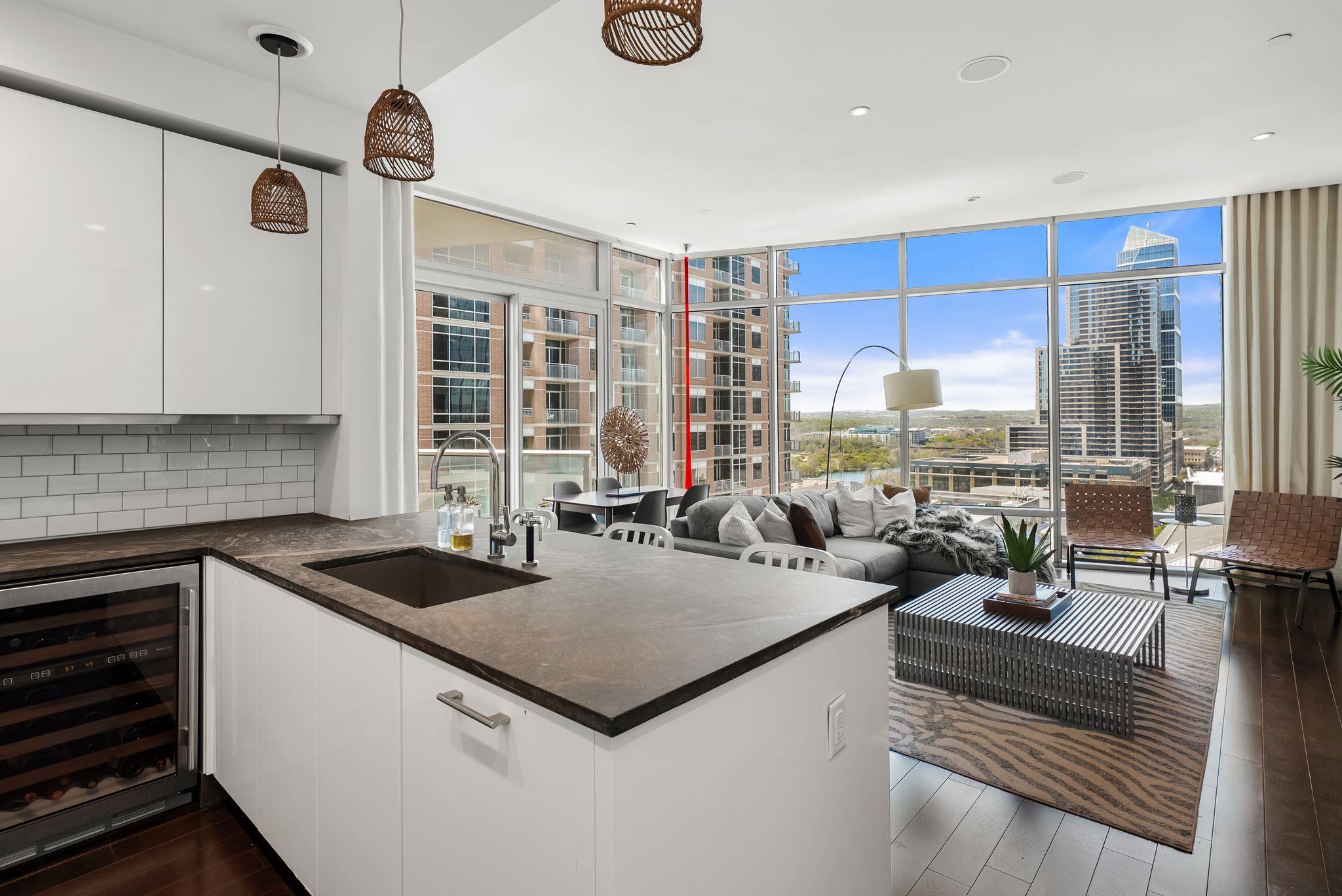 200 Congress Ave # 14C