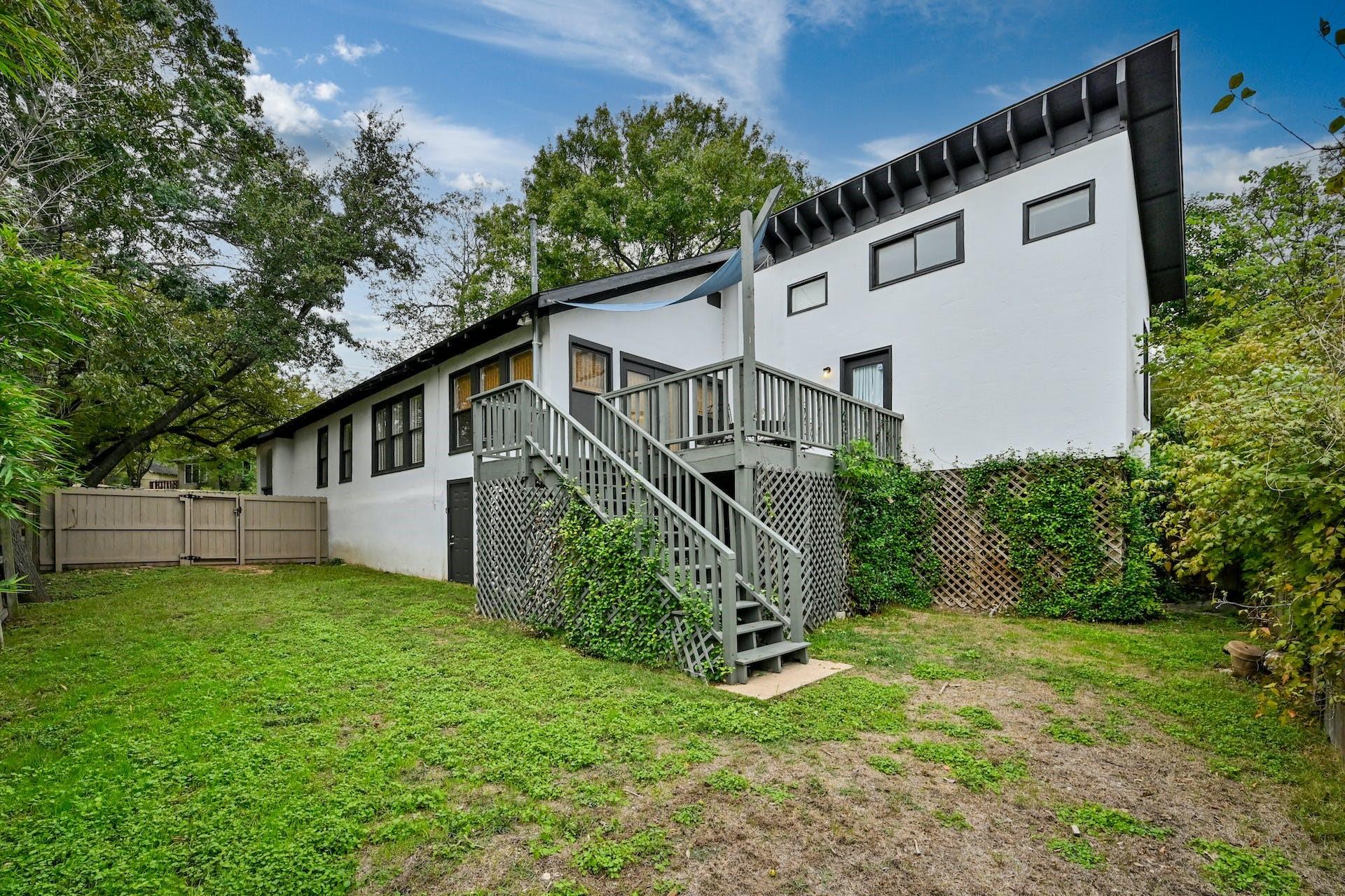 510 Academy DR