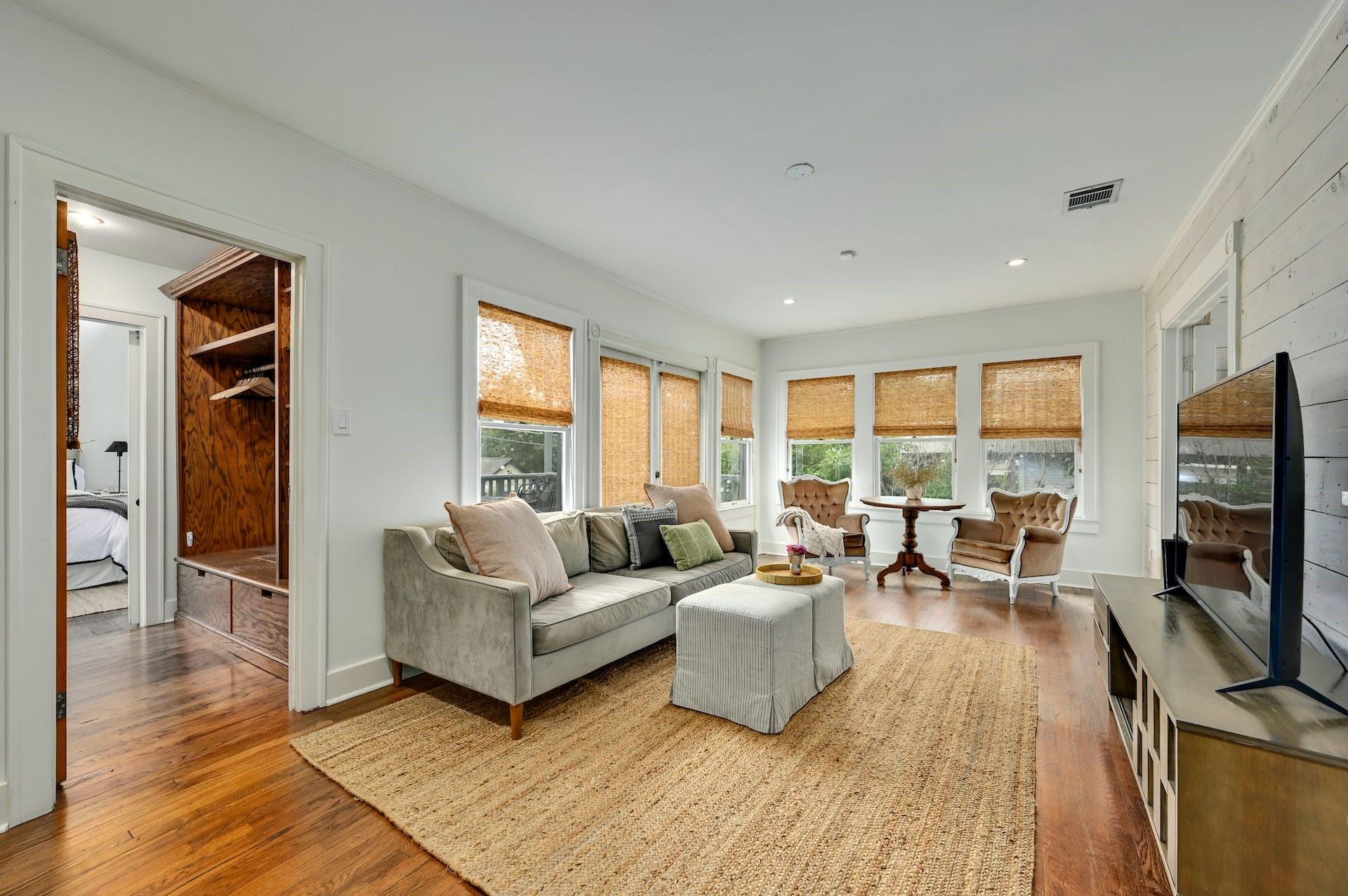 510 Academy DR