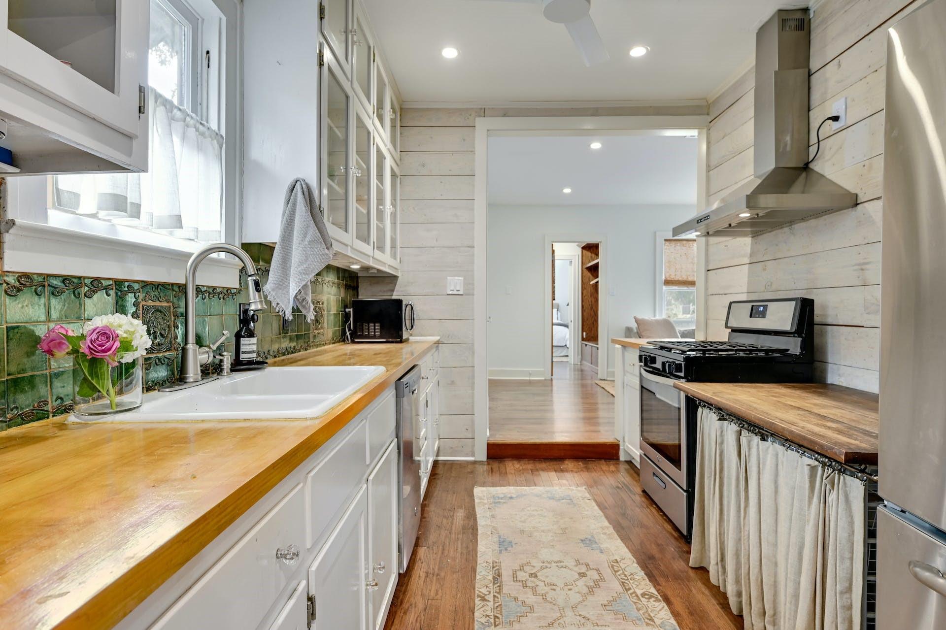 510 Academy DR