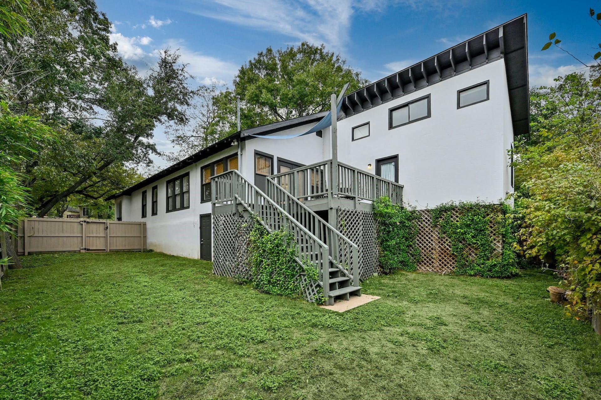 510 Academy DR