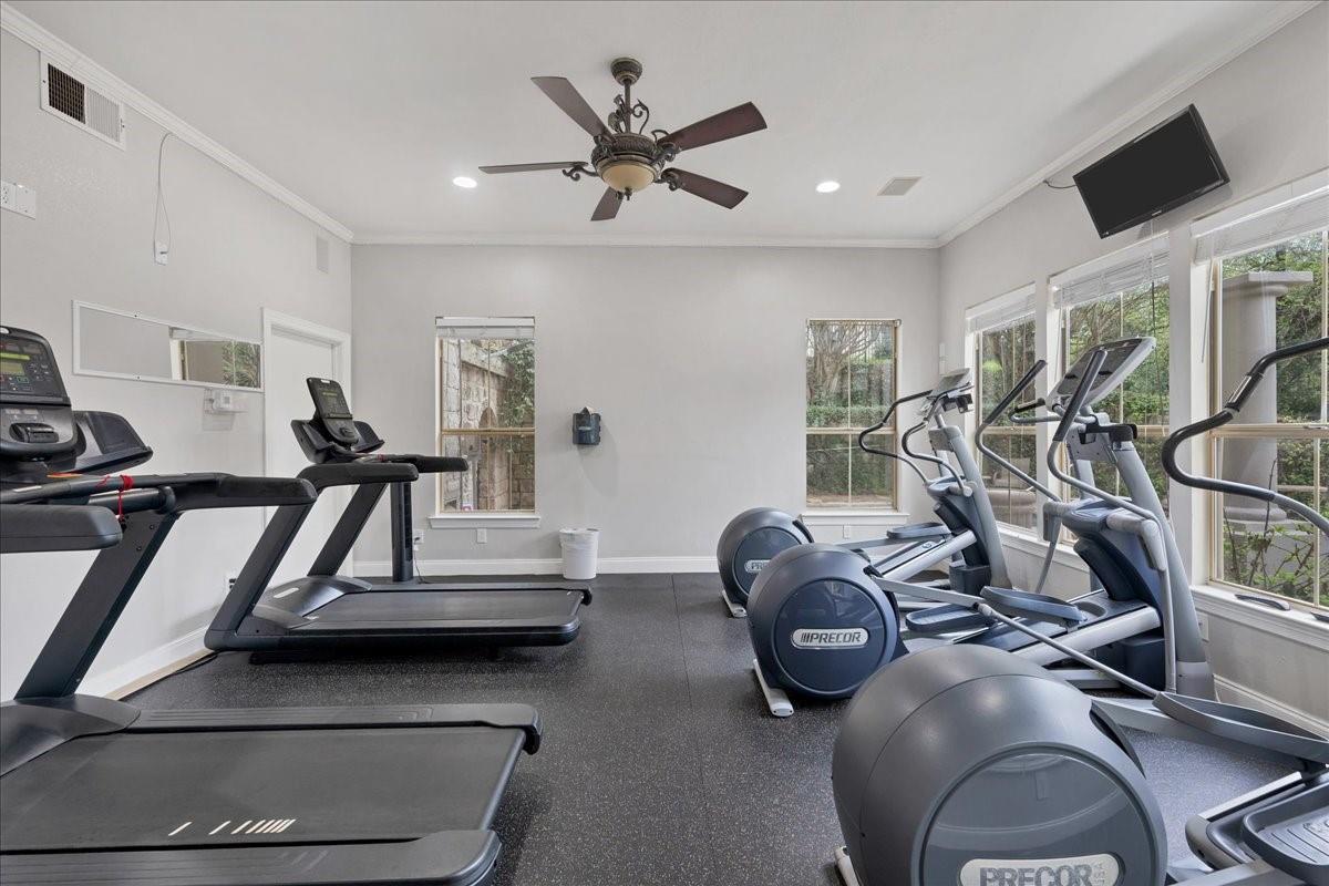 6000 Shepherd Mountain CV # 915