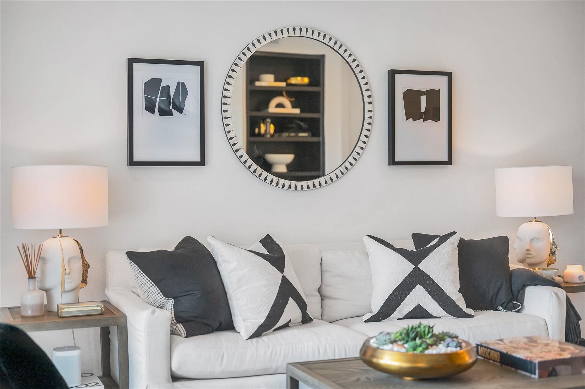 6000 Shepherd Mountain CV # 915