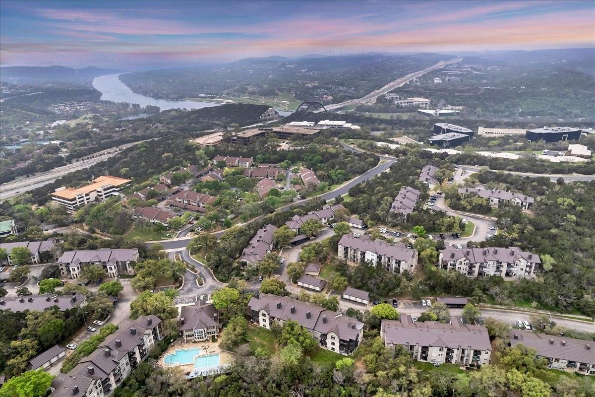 6000 Shepherd Mountain CV # 915