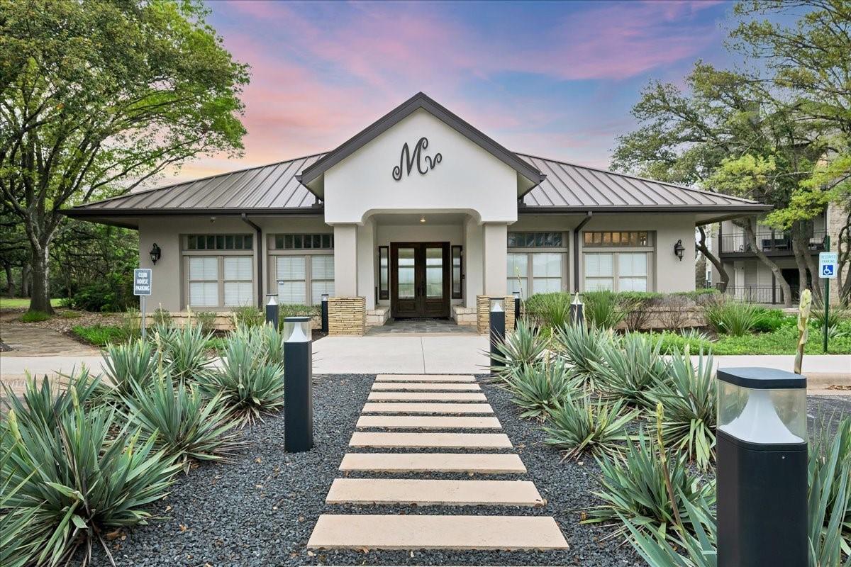 6000 Shepherd Mountain CV # 915