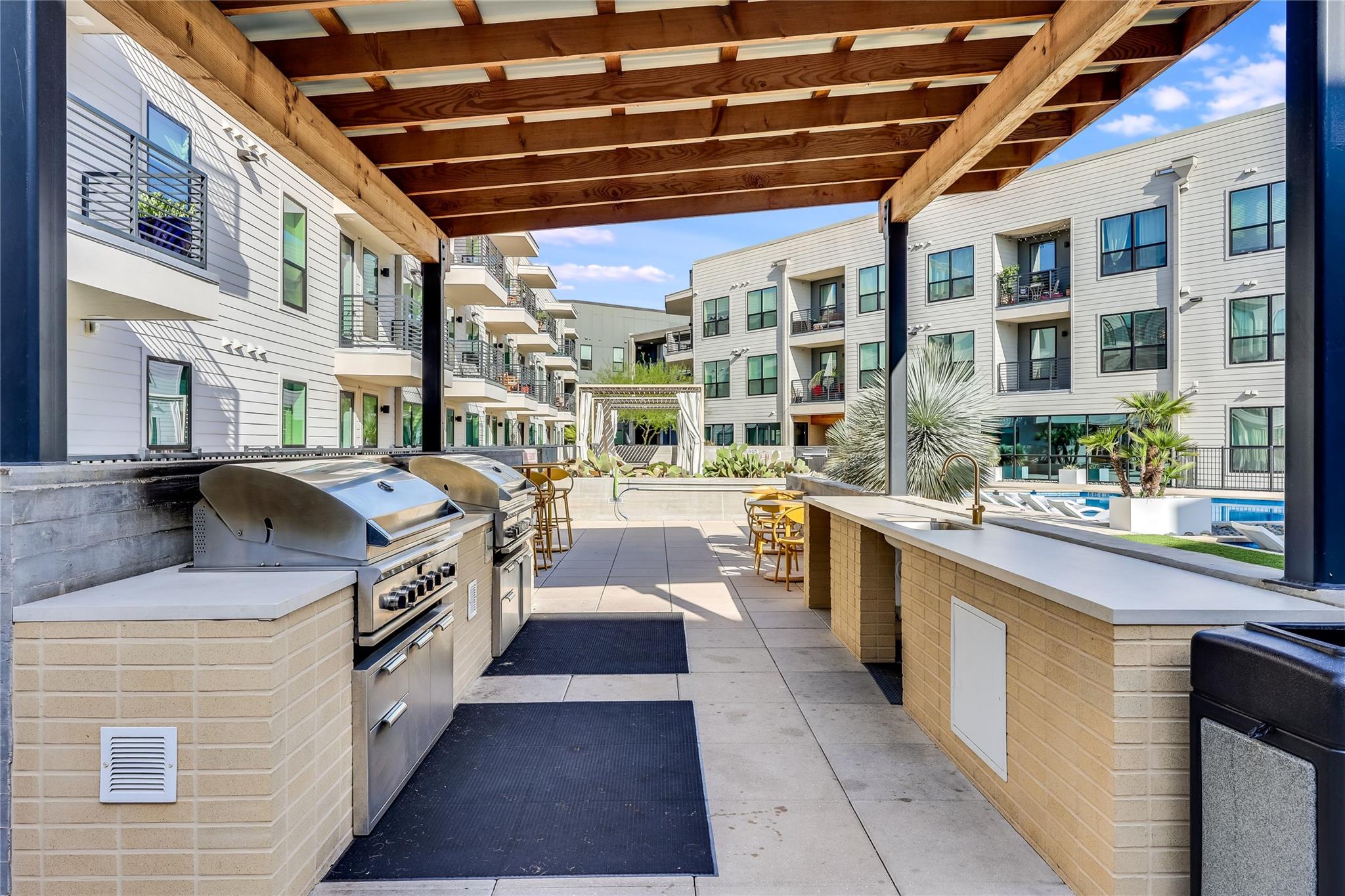 1701 Simond Ave # 516