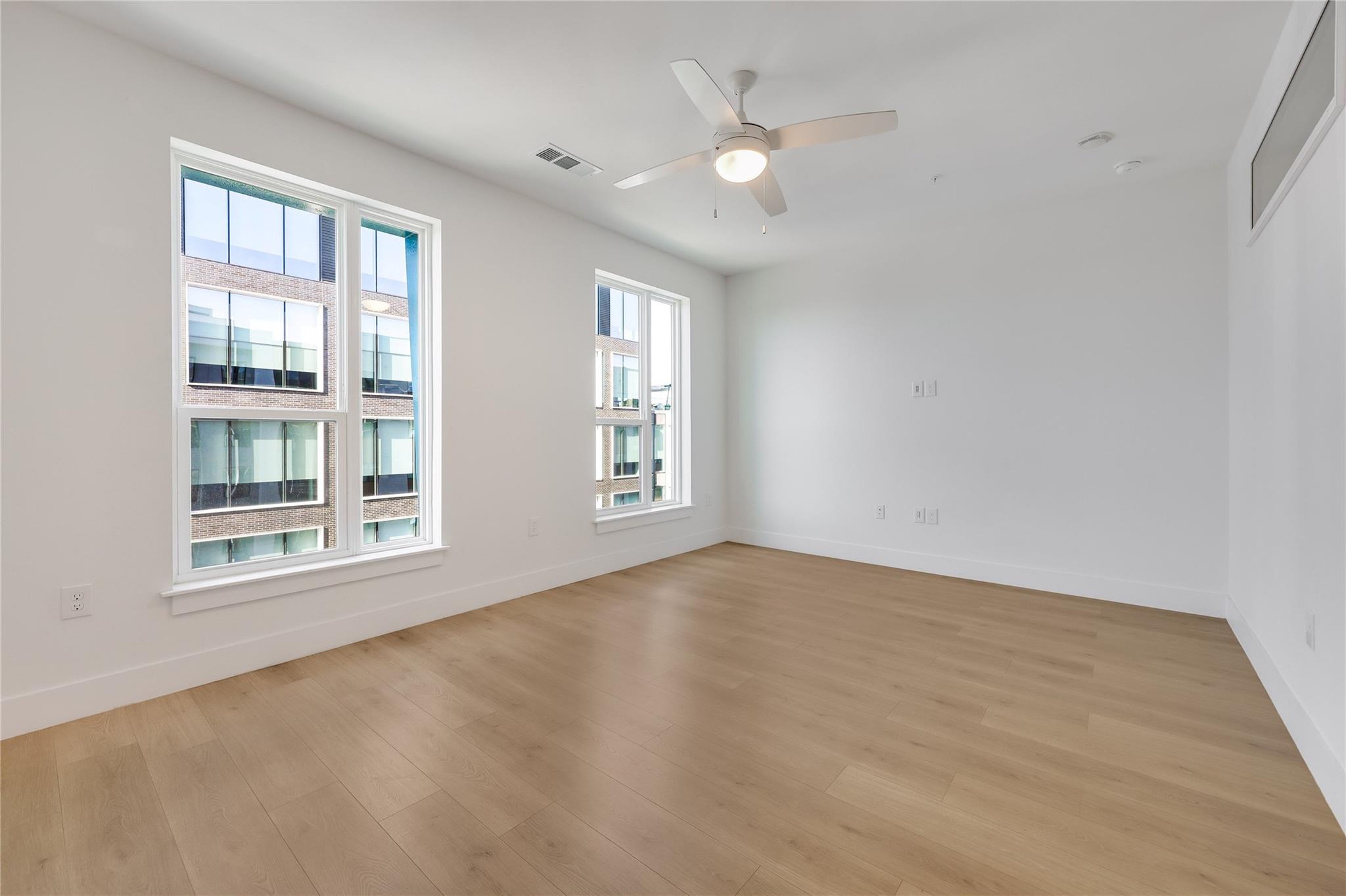 1701 Simond Ave # 516